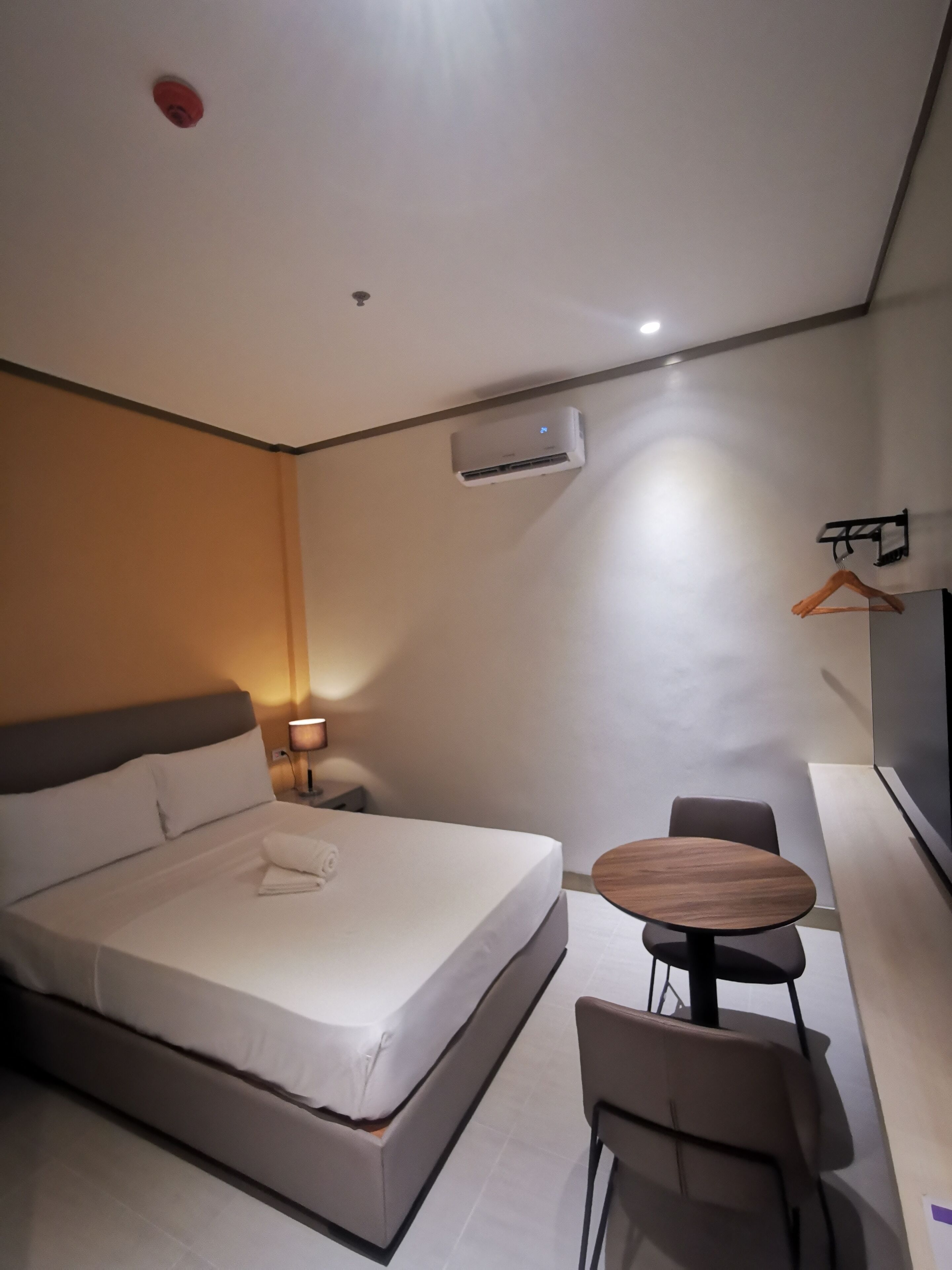 Yes Hotel Imus Cavite