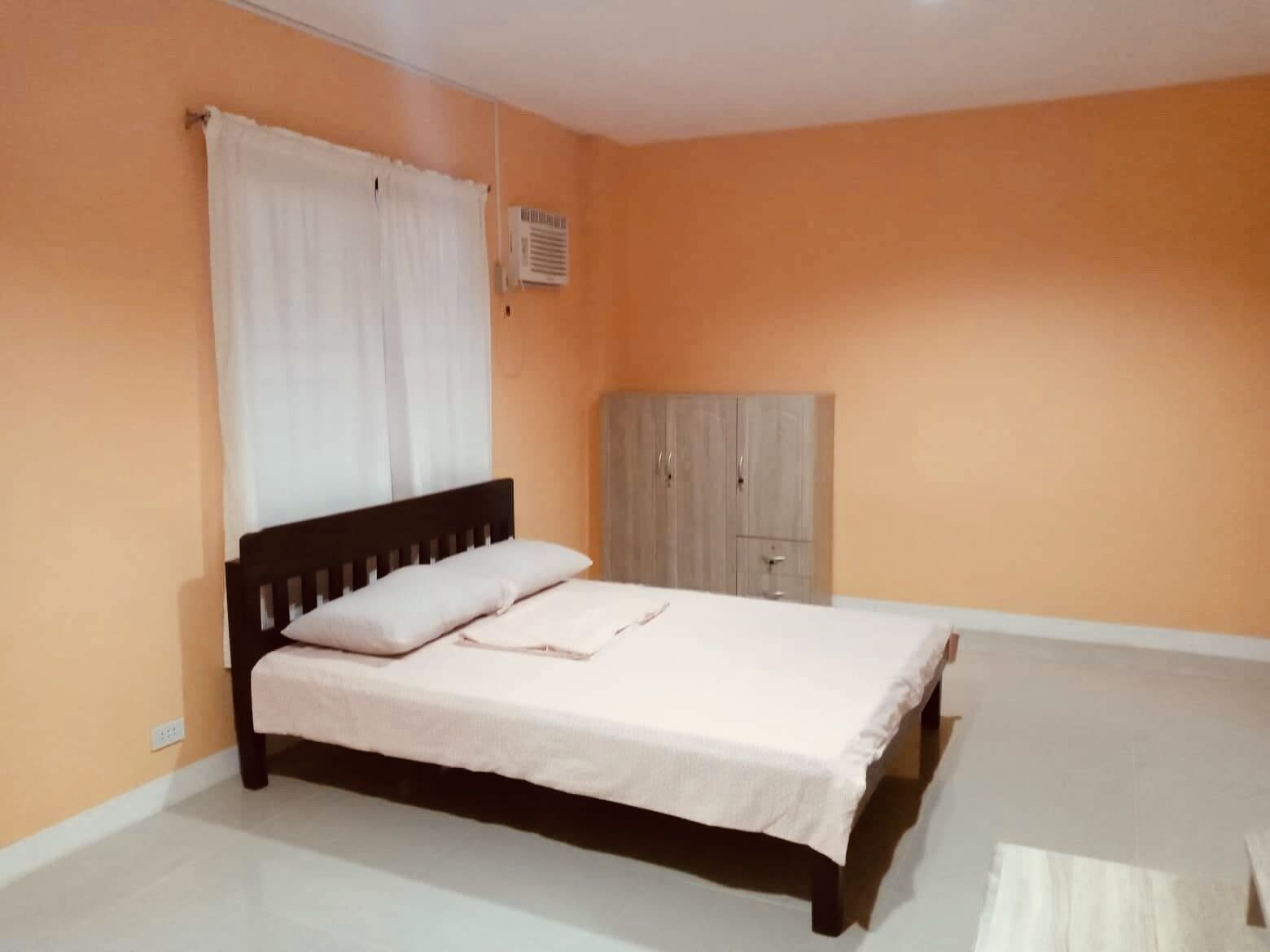 Rozay Travellers Inn