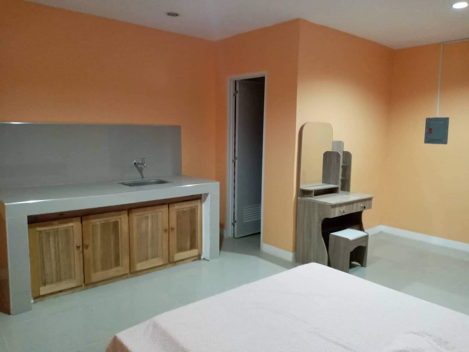Rozay Travellers Inn
