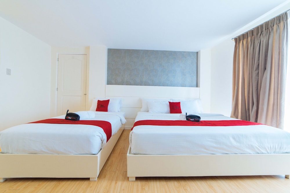 Hotel Metro by RedDoorz