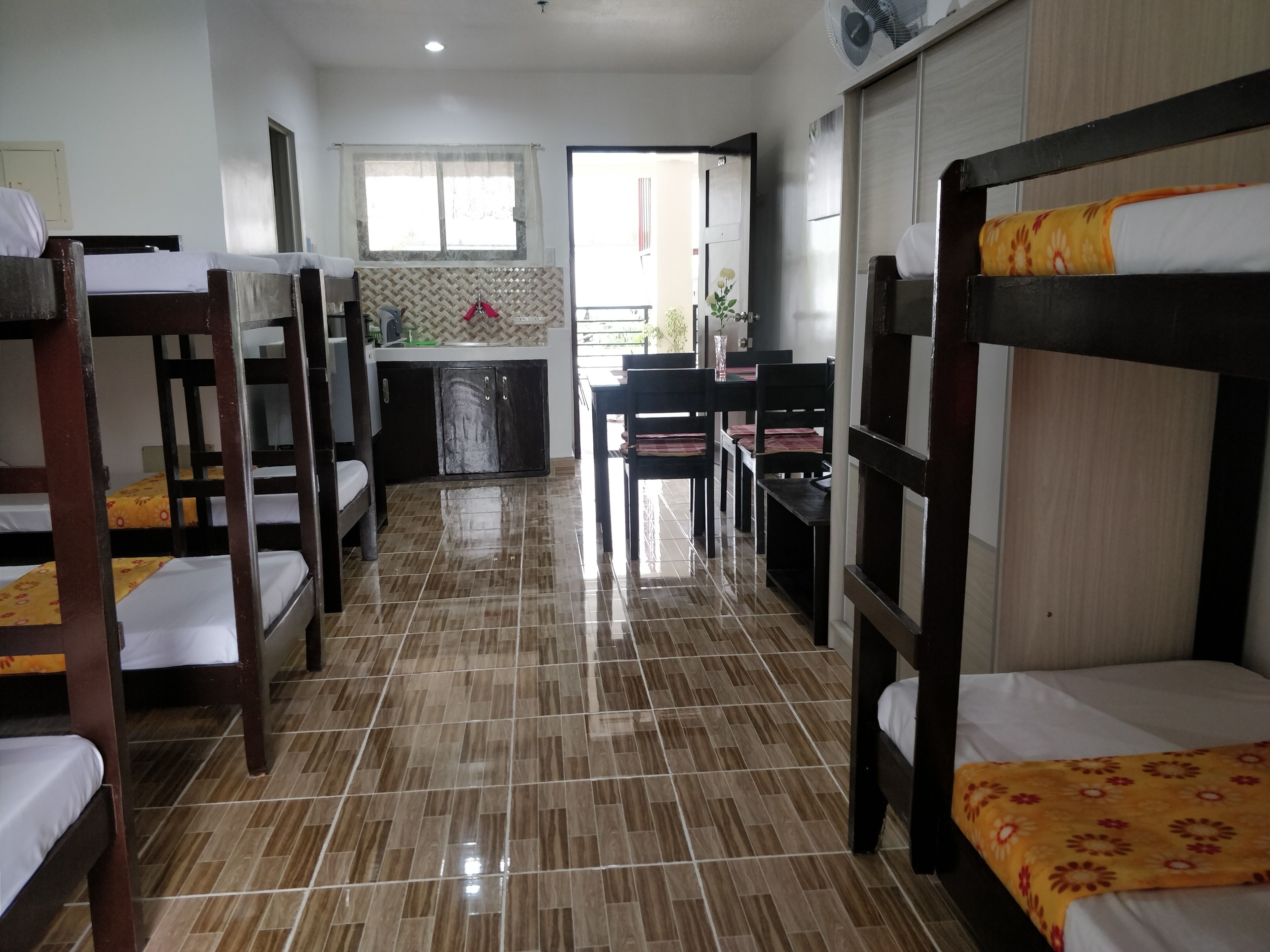 Laorenza Residences