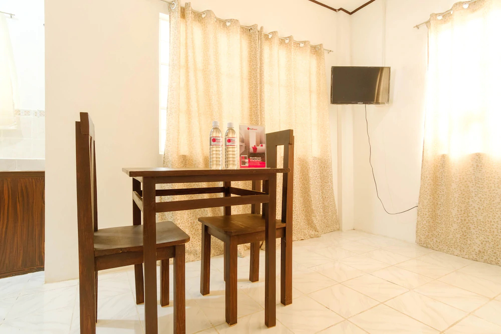 Mzj Balikbayan Inn by RedDoorz