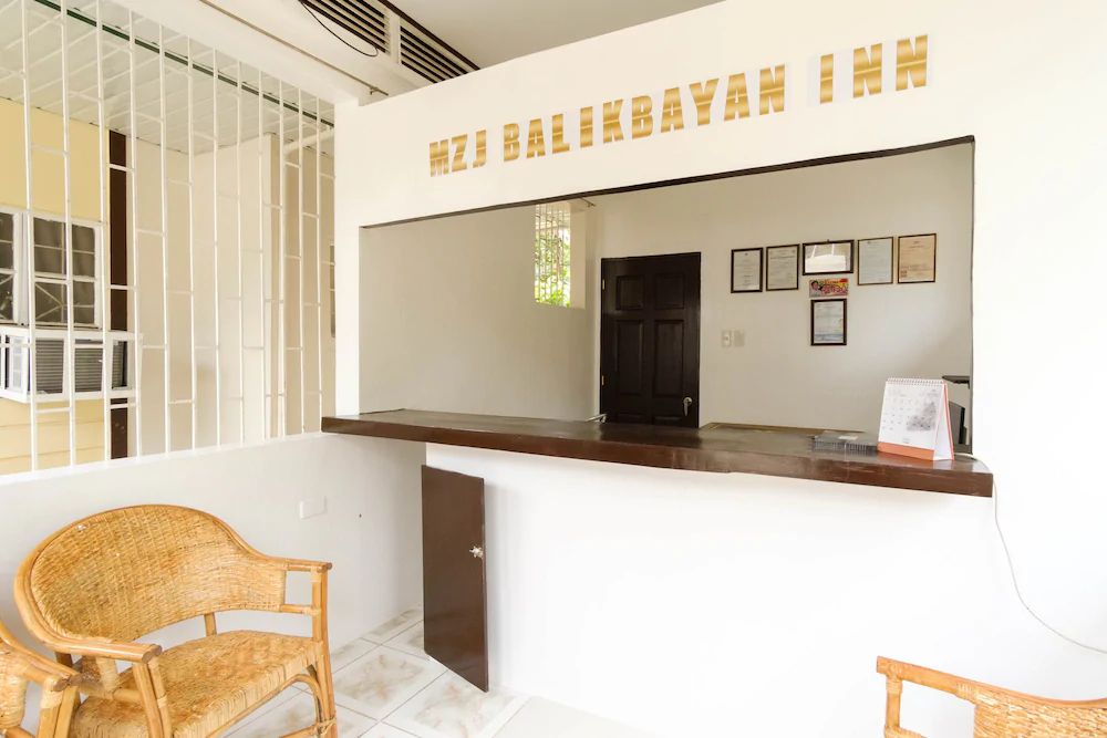 Mzj Balikbayan Inn by RedDoorz