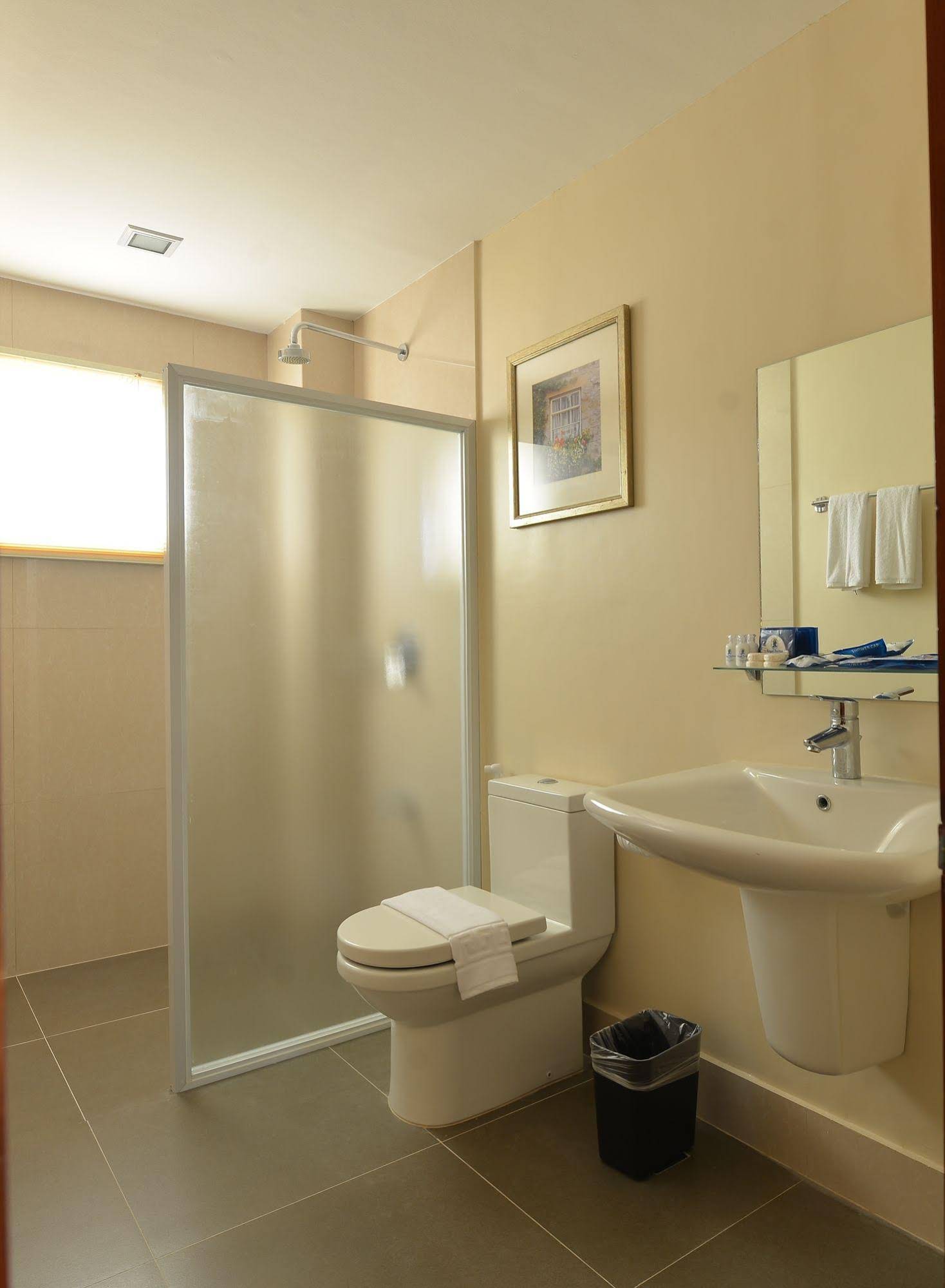 Royal Suites Condotel