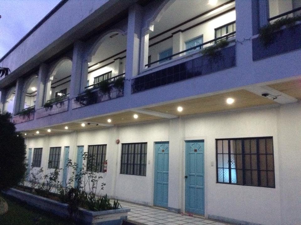 Suburbia Garden Hotel