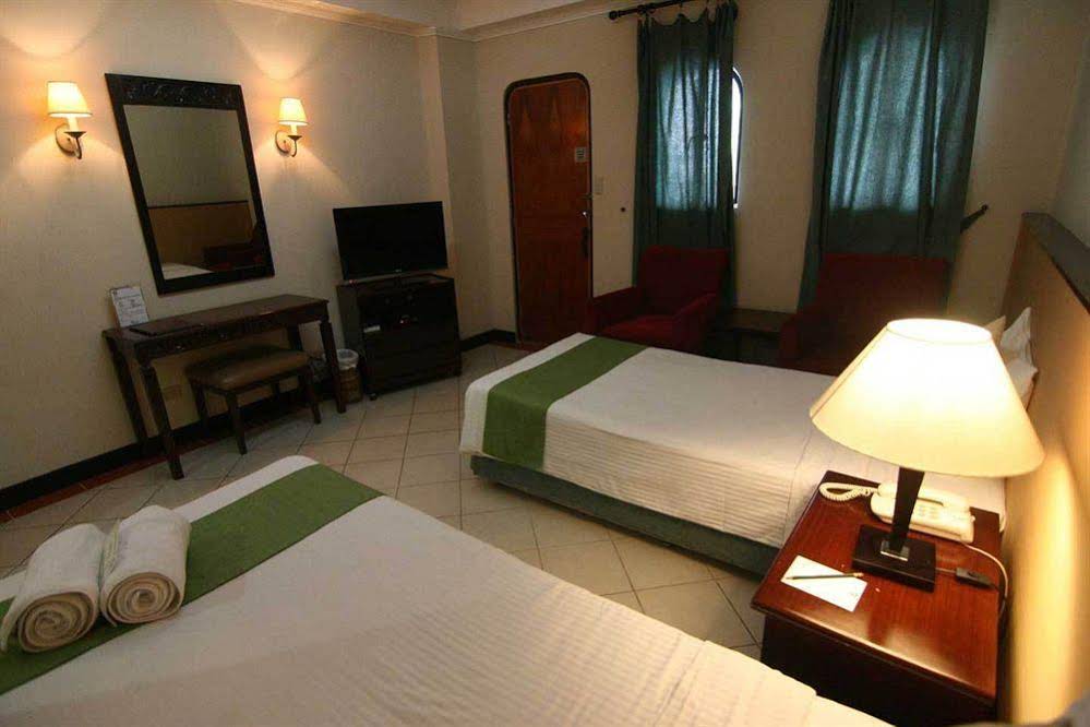 Island Cove Hotel and Leisure Park
