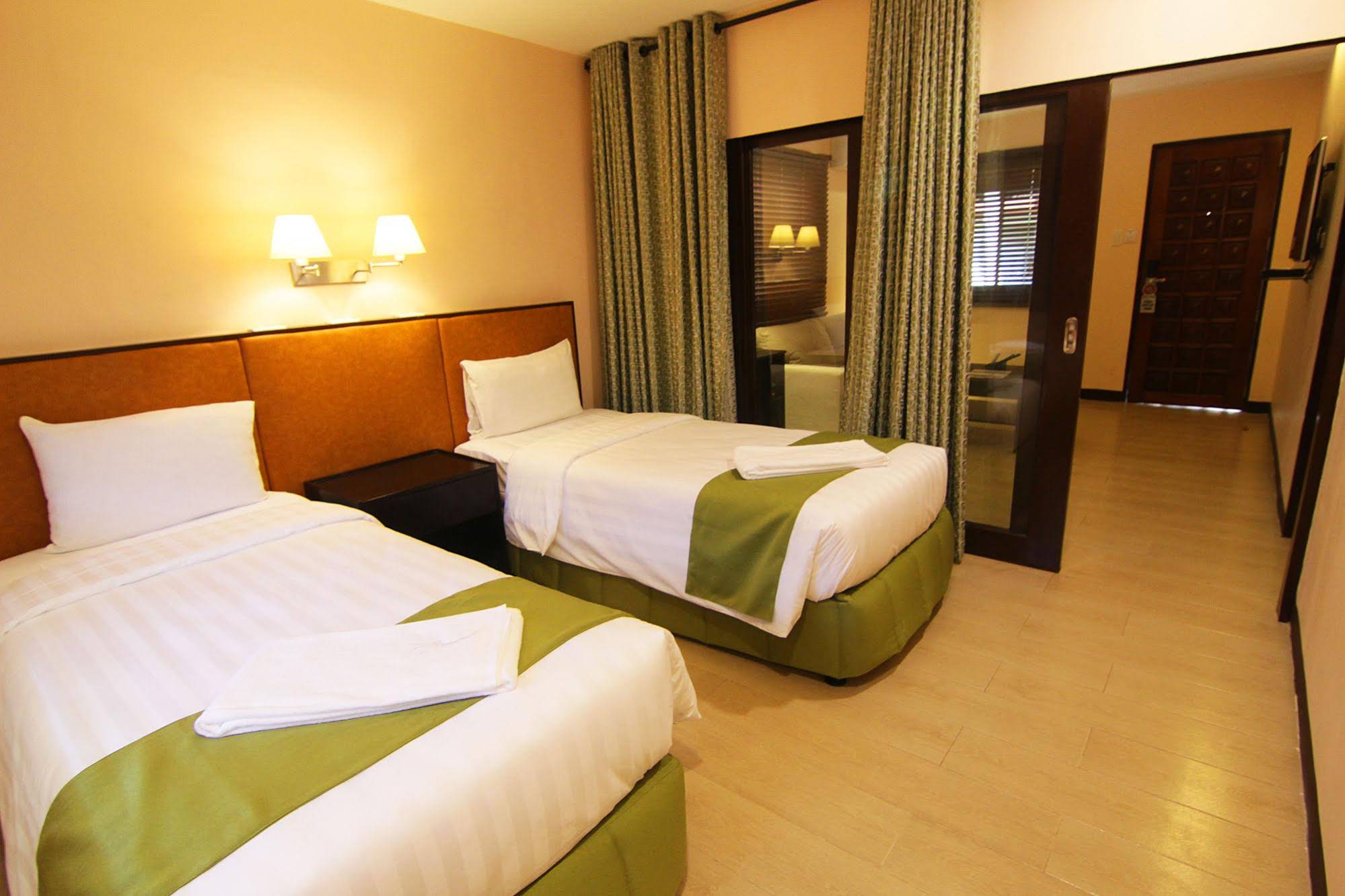 Island Cove Hotel and Leisure Park