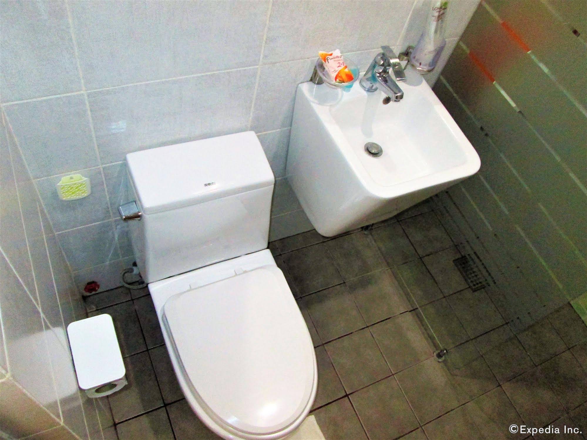 Lohas Airport Hotel