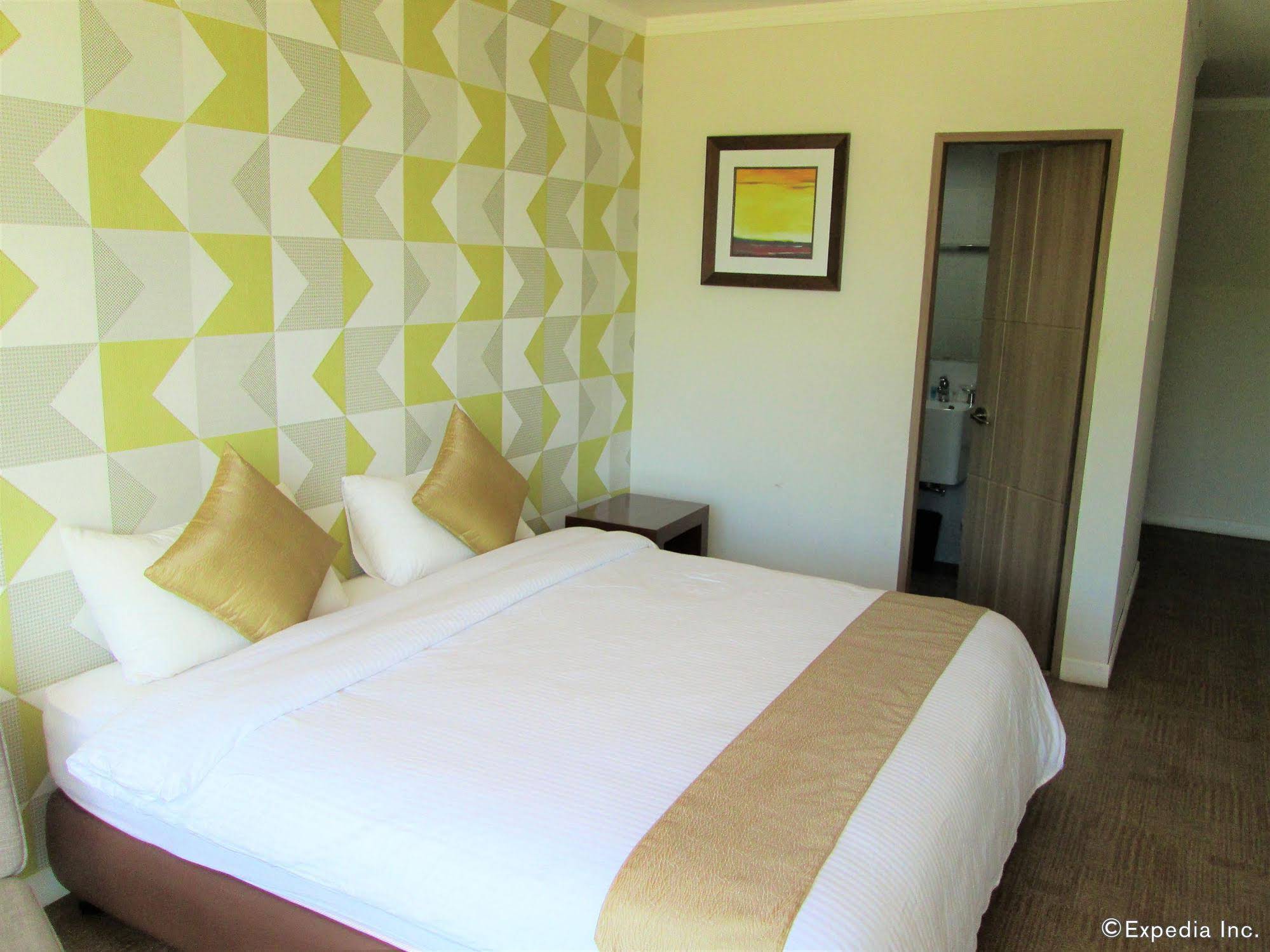 Lohas Airport Hotel