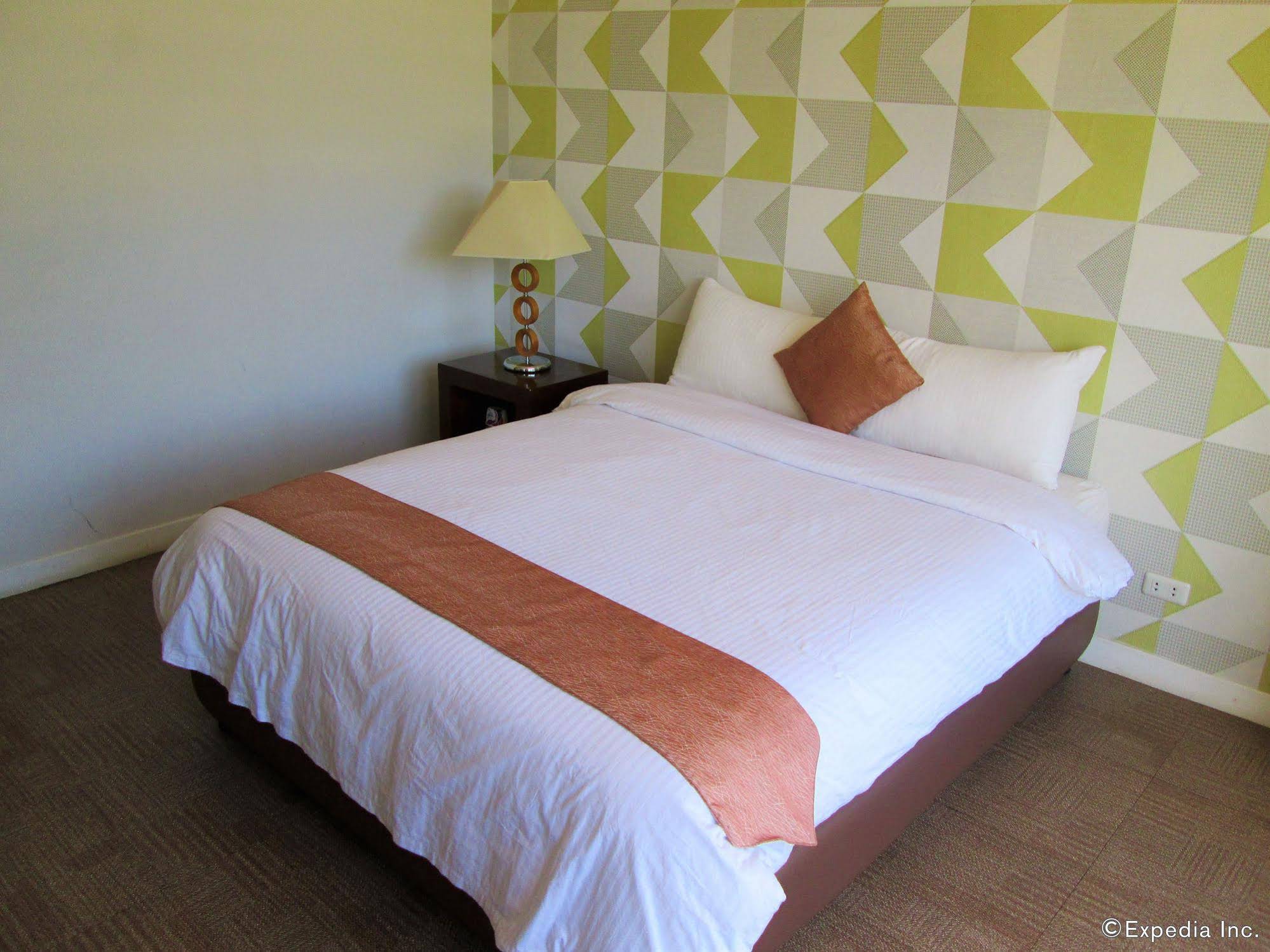 Lohas Airport Hotel