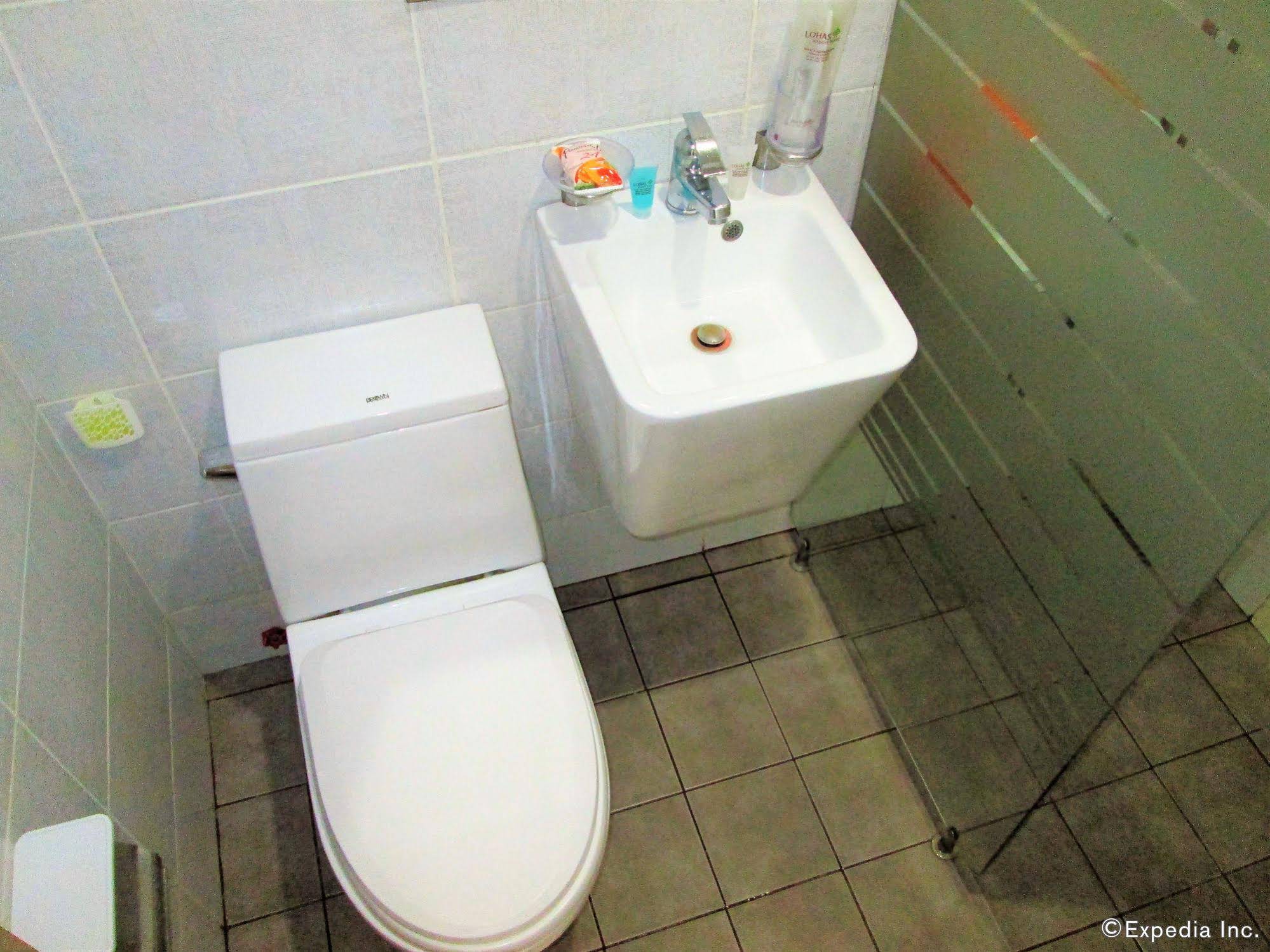 Lohas Airport Hotel