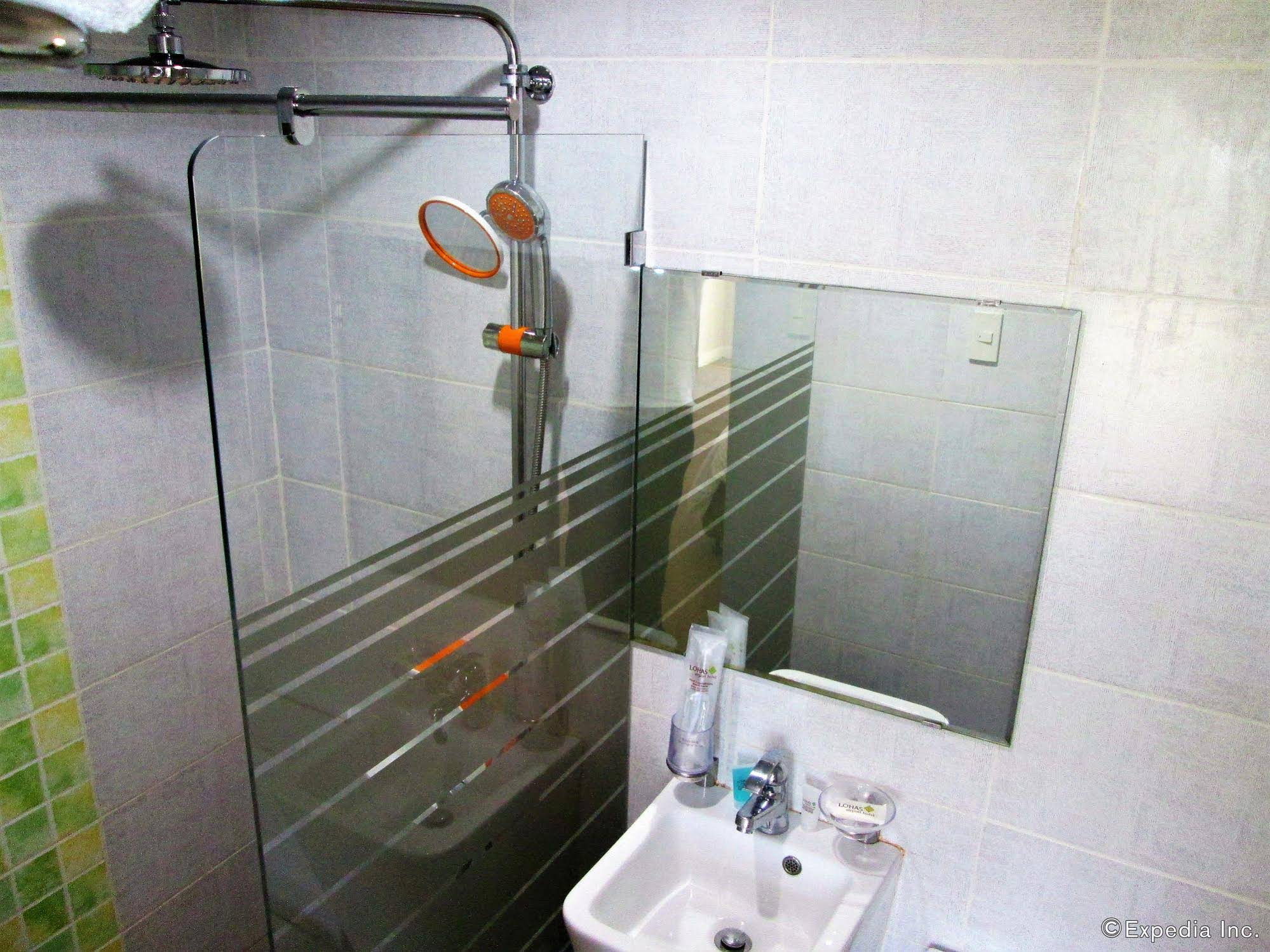 Lohas Airport Hotel