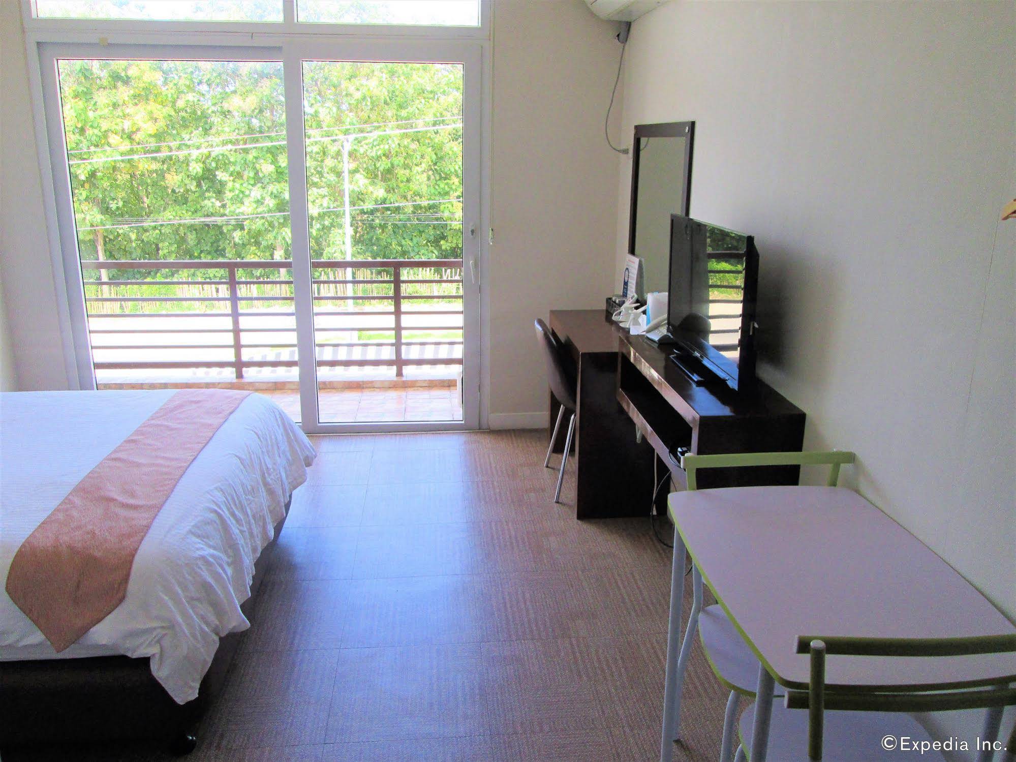 Lohas Airport Hotel