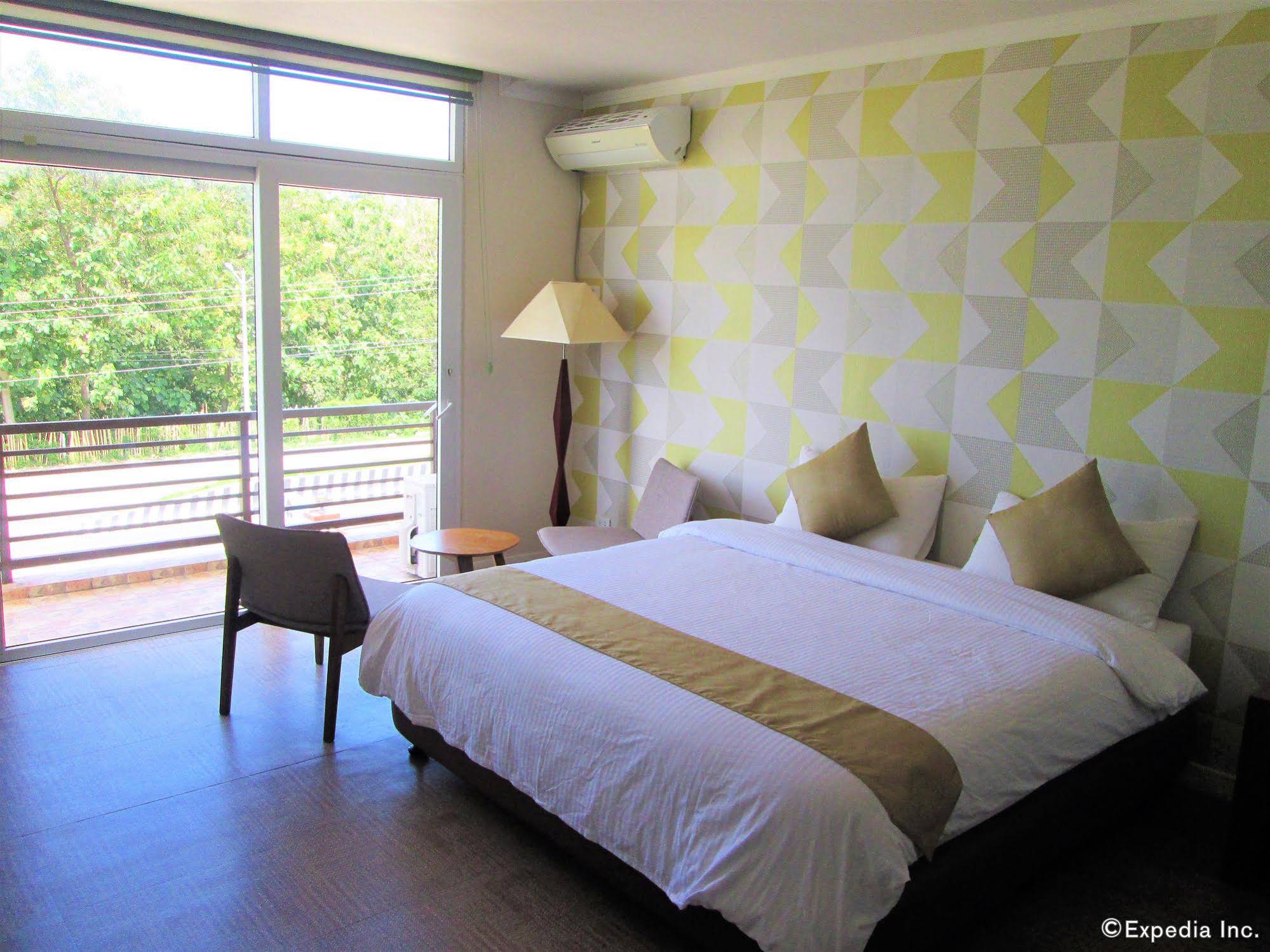 Lohas Airport Hotel
