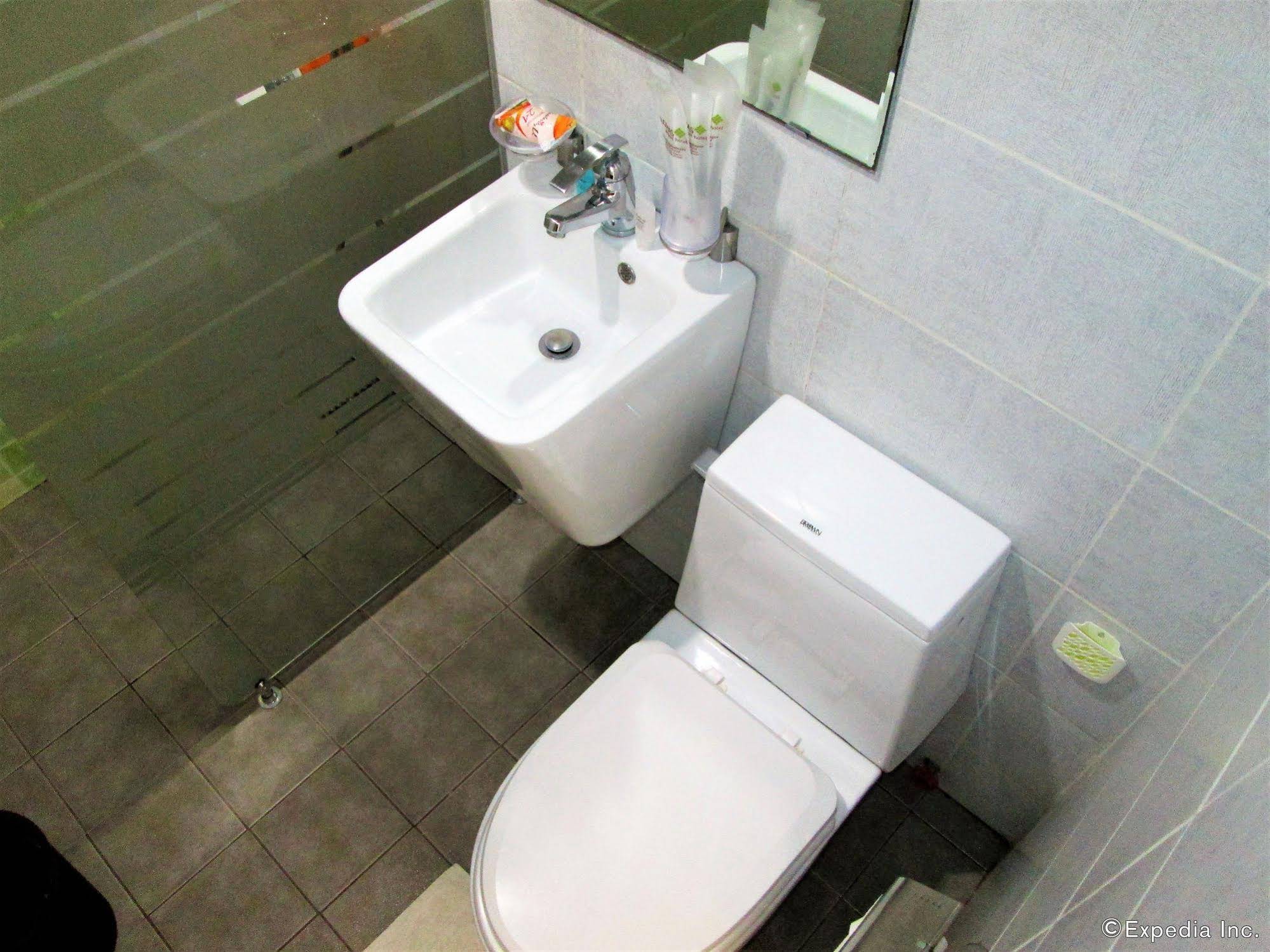 Lohas Airport Hotel