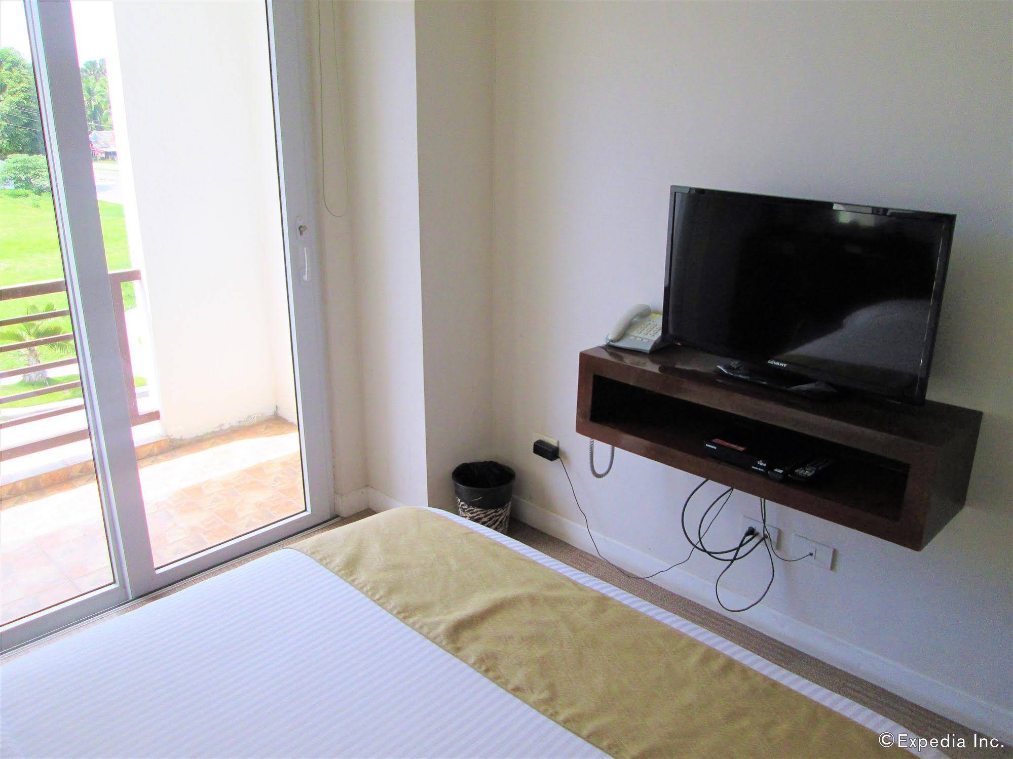 Lohas Airport Hotel