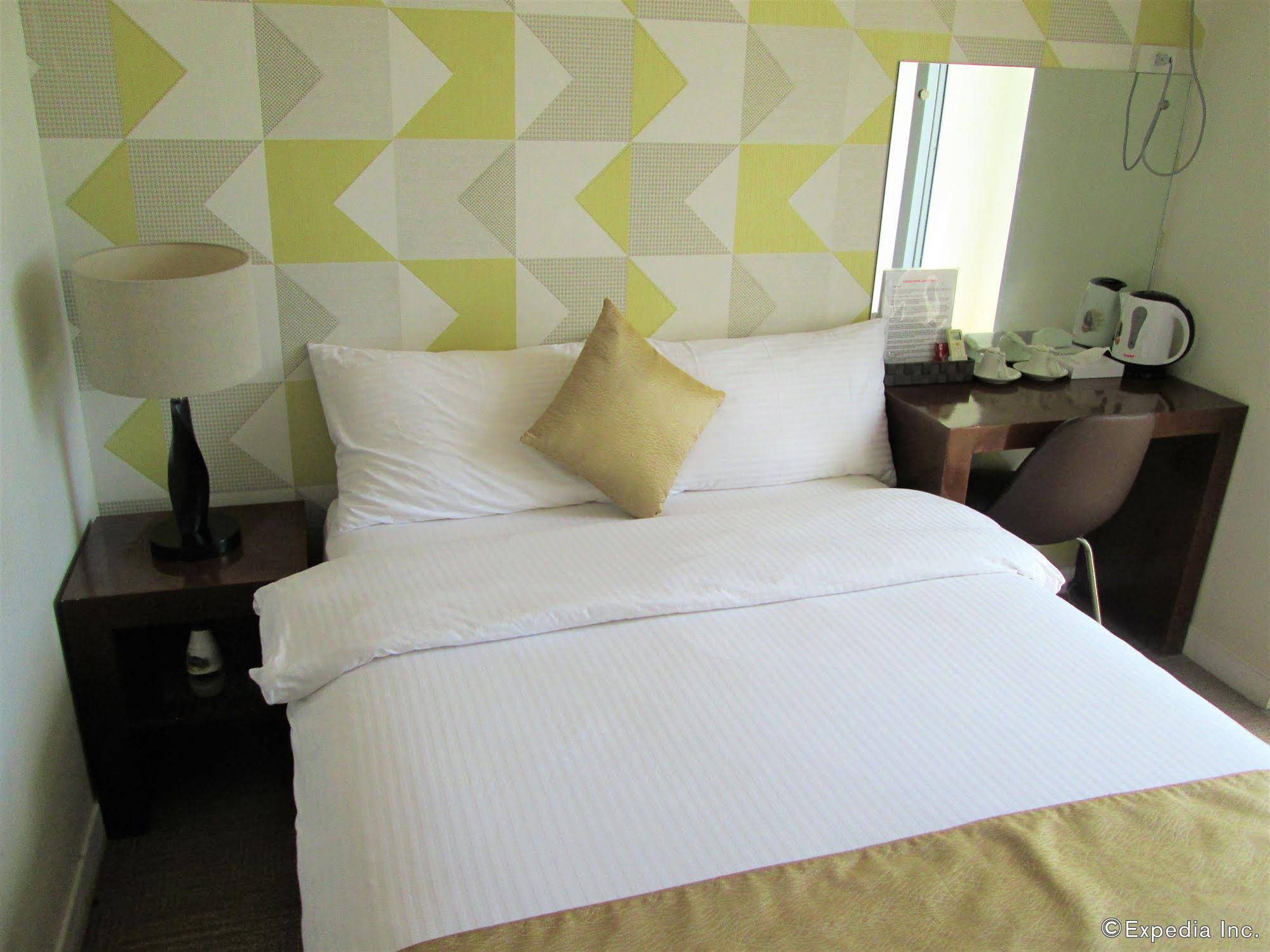 Lohas Airport Hotel