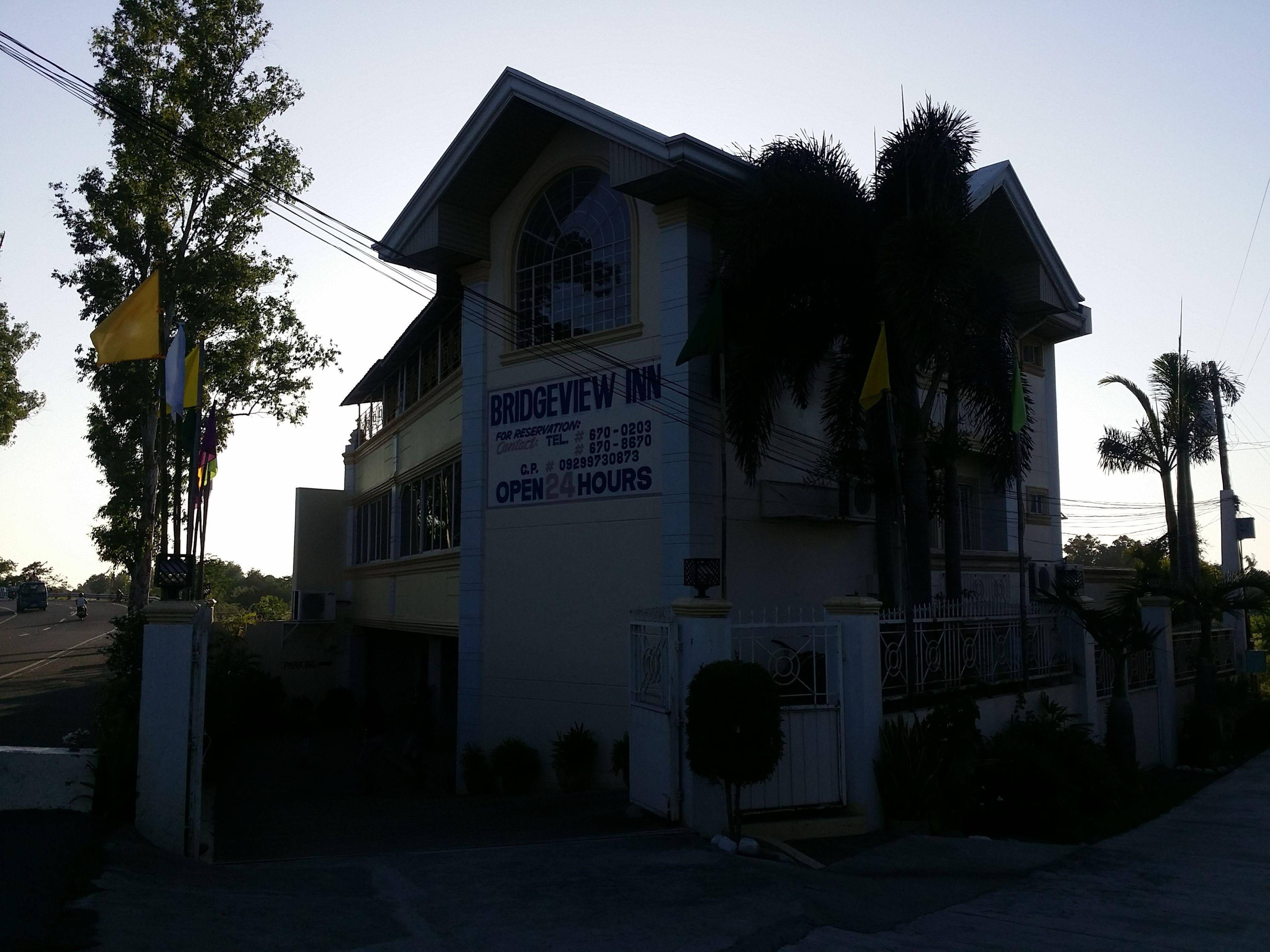 Bridgeview Hotel