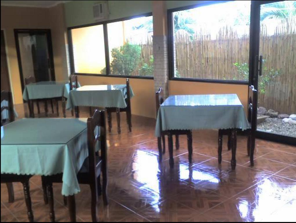 Farm Side Hotel