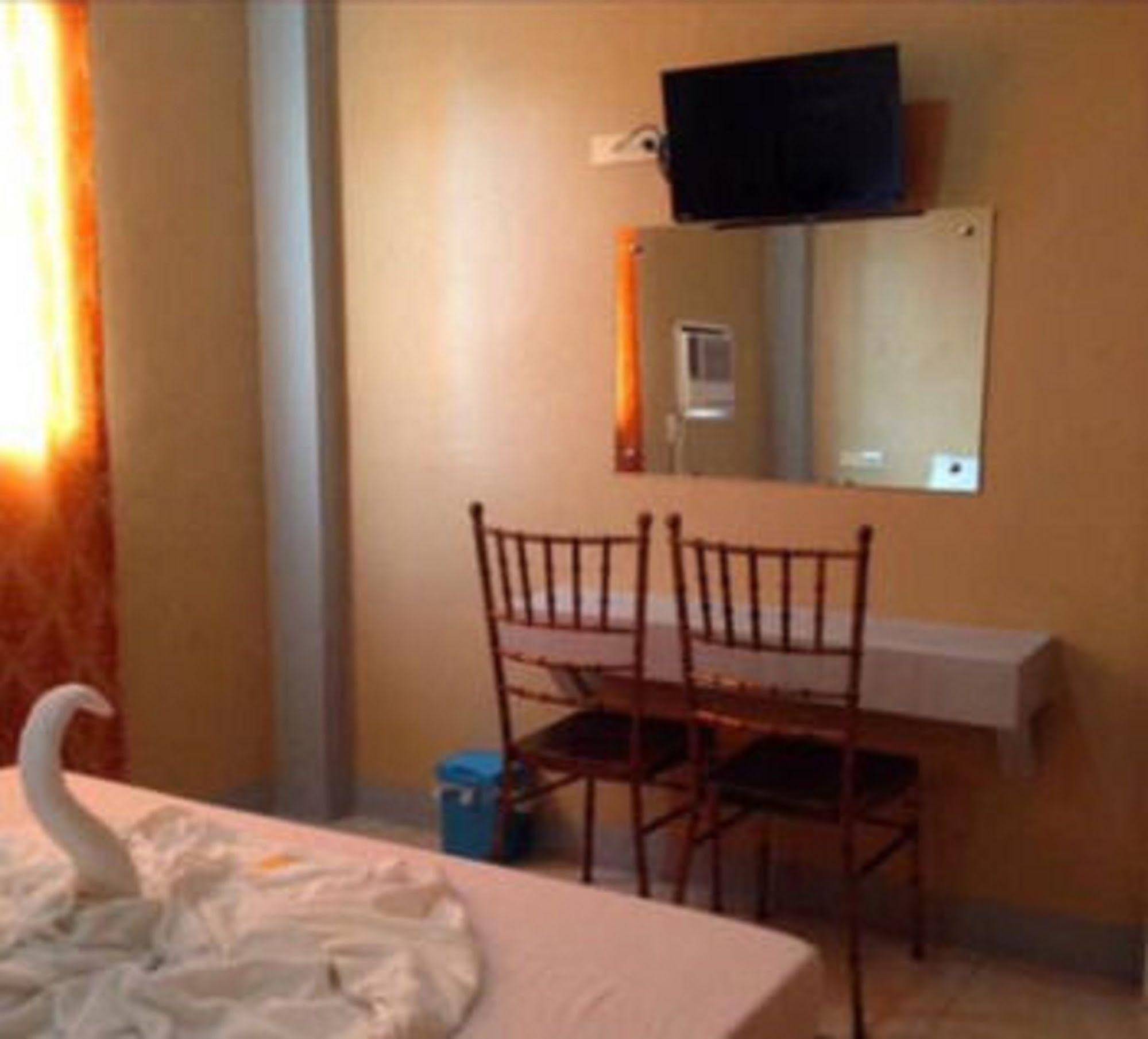 Ukl Ever Resort Hotel