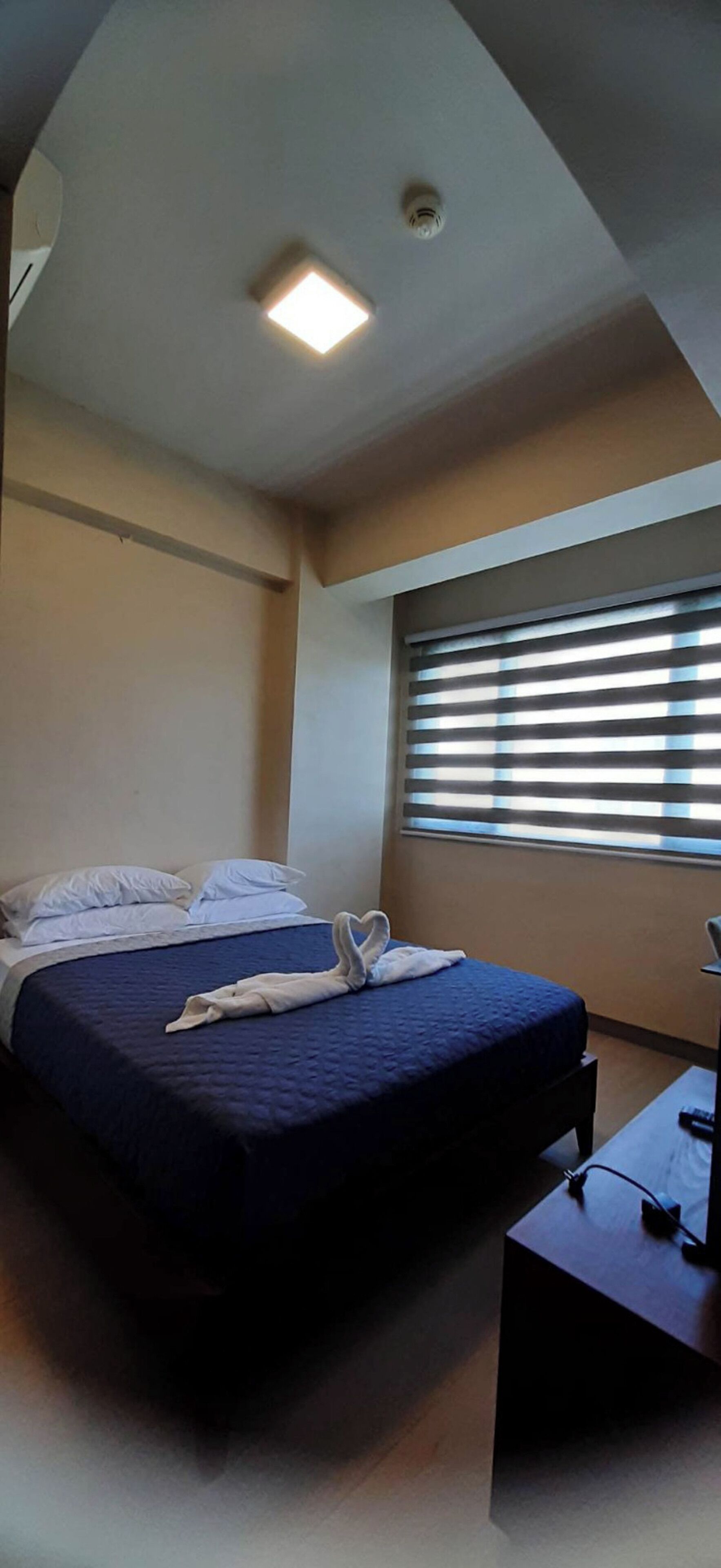 8 Newtown Boulevard by HiveRooms