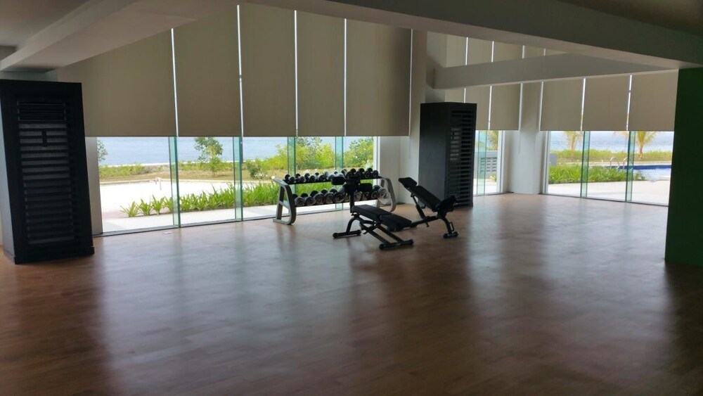 Amazing Seaview Arterra Penthouse