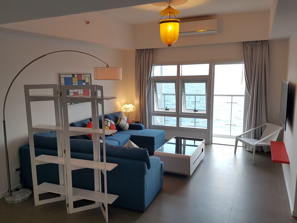 Amazing Seaview Arterra Penthouse