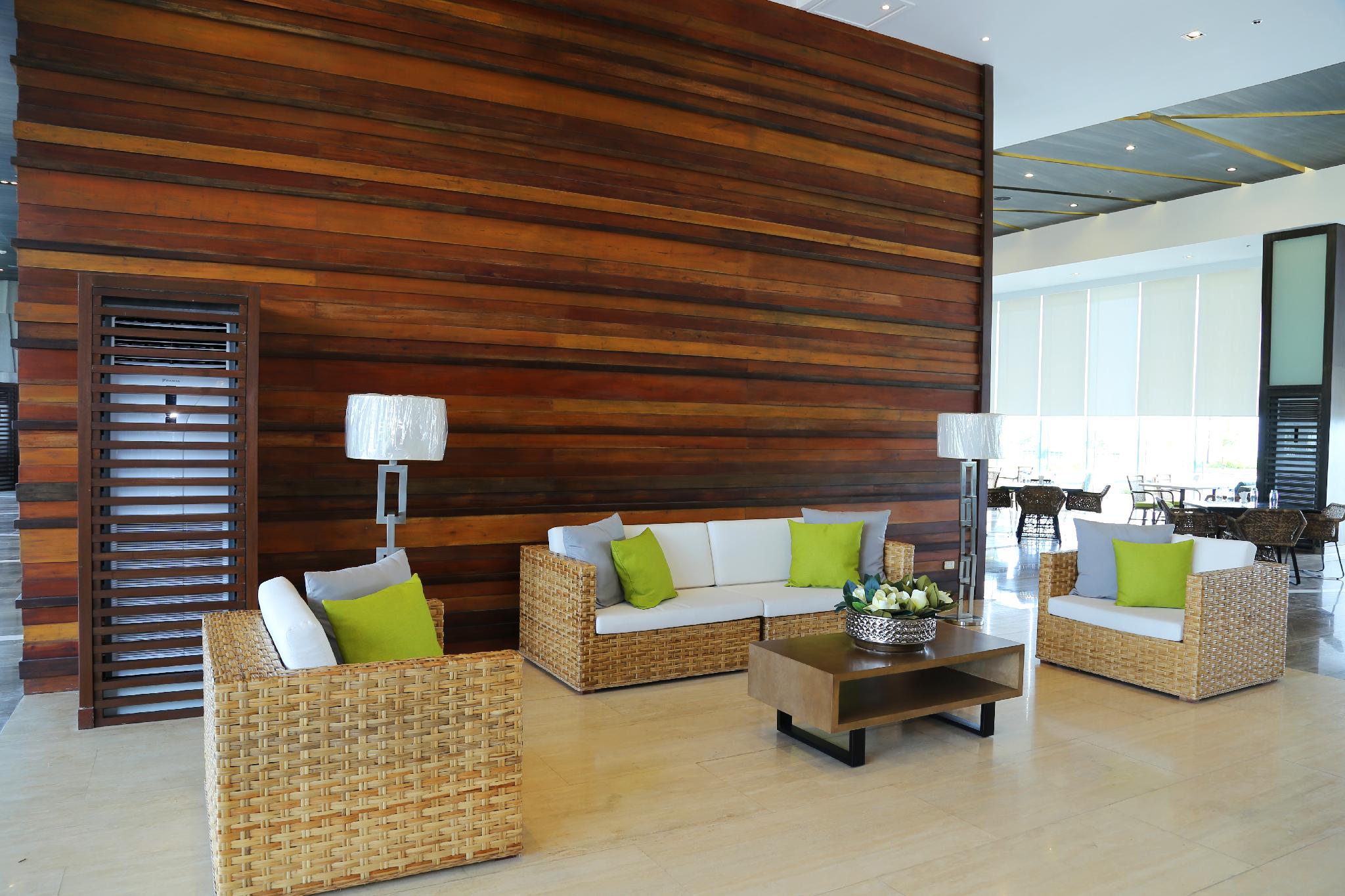 Arterra Hotel & Resort