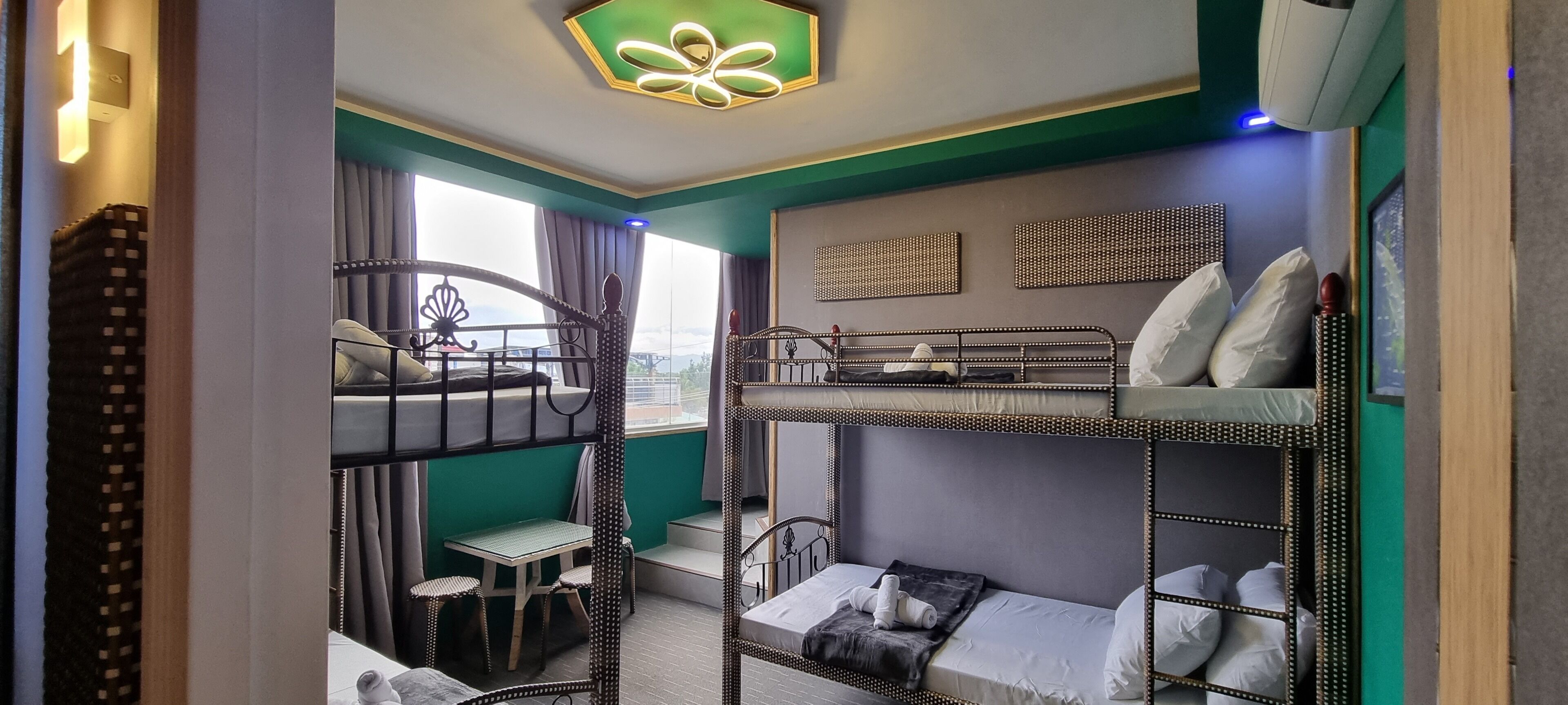 Attic Capsule Hotel