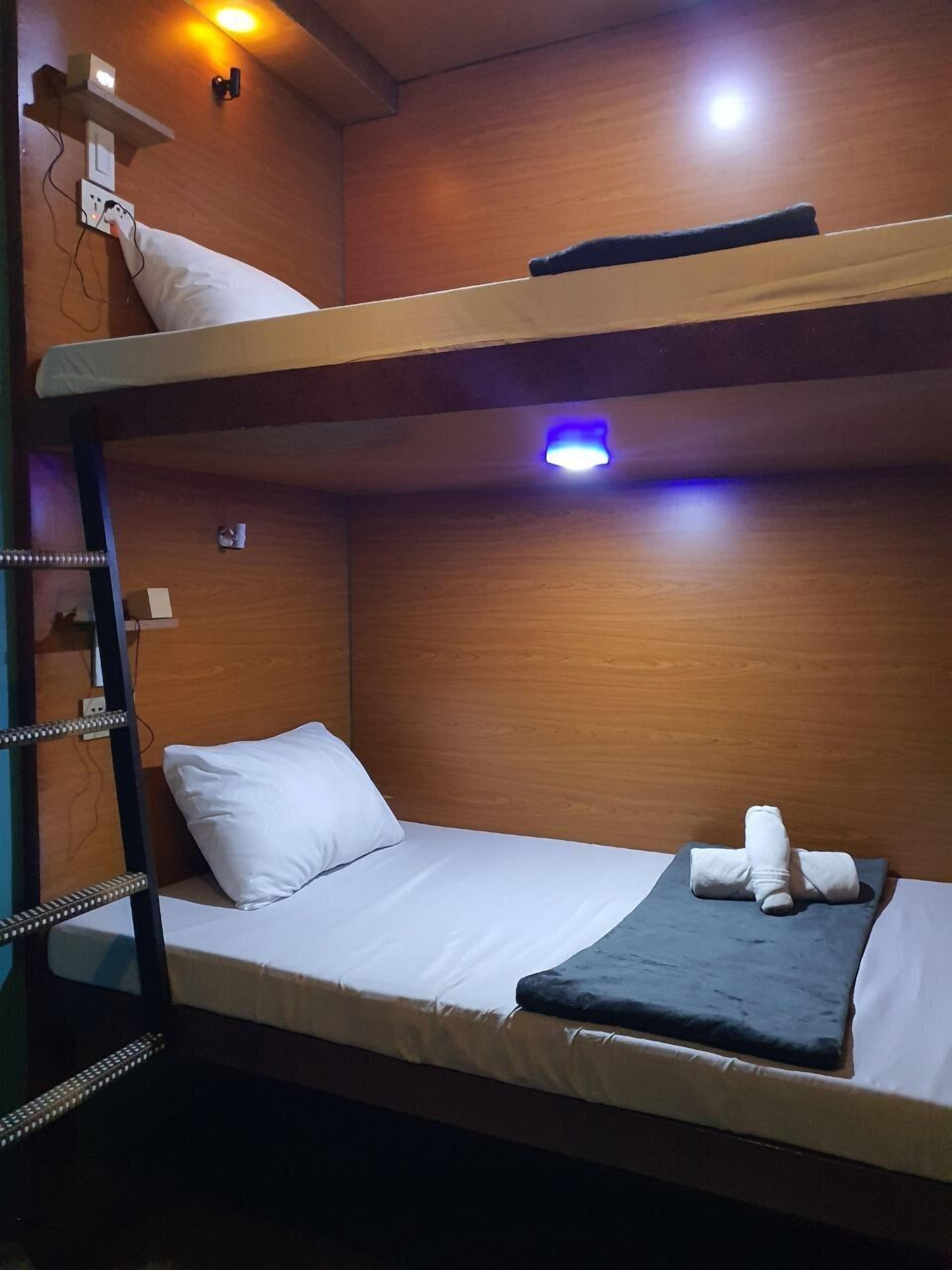 Attic Capsule Hotel