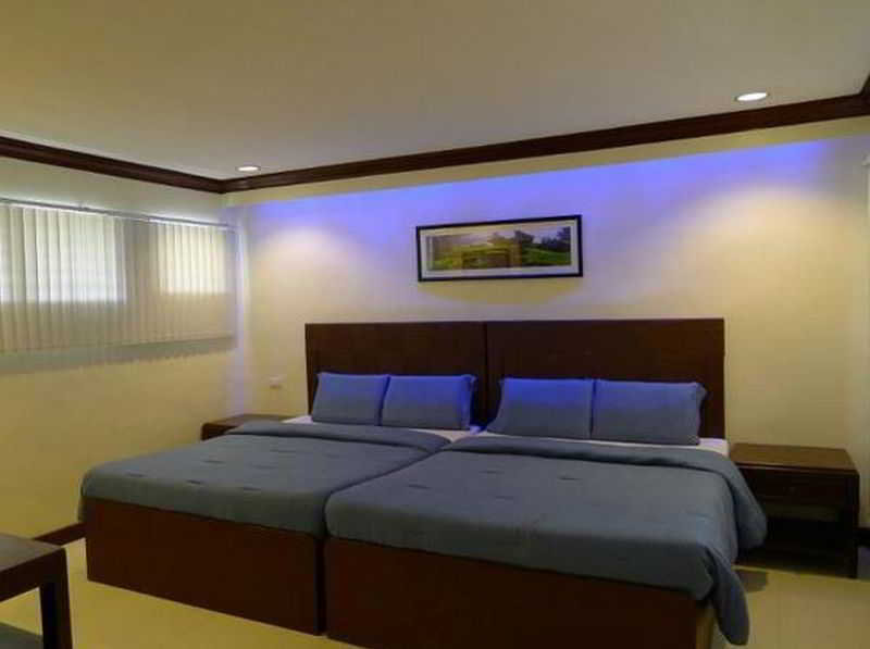 Bluefins Resort