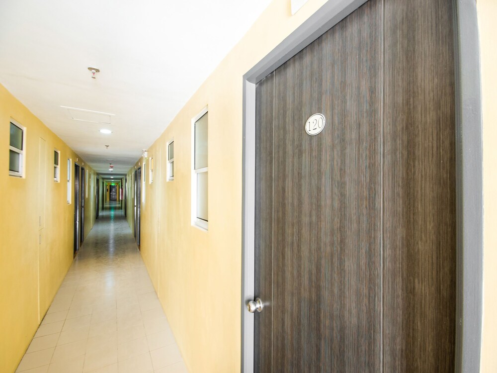 Bria Mactan by OYO Rooms
