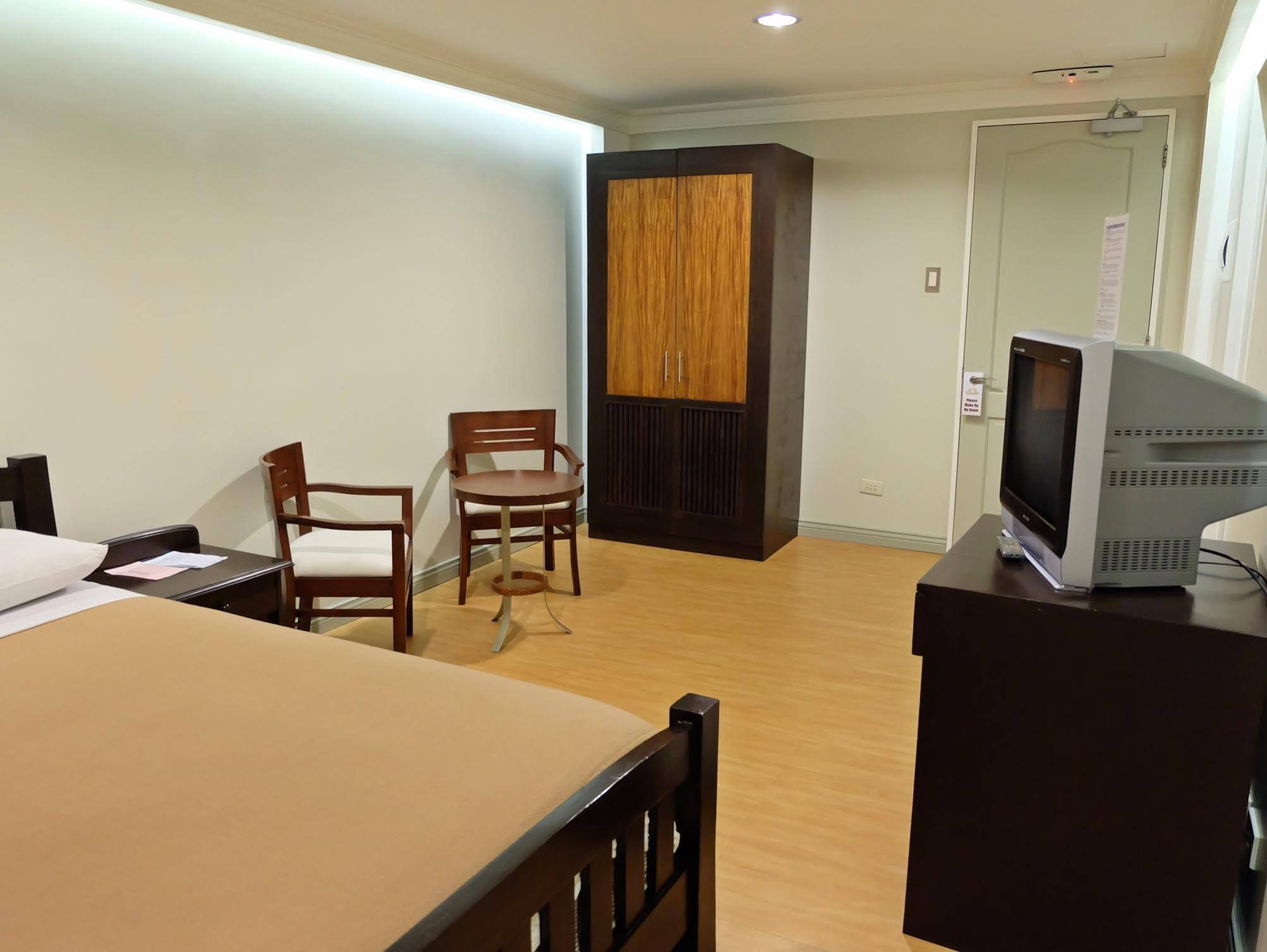 Casablanca Gardens Apartments