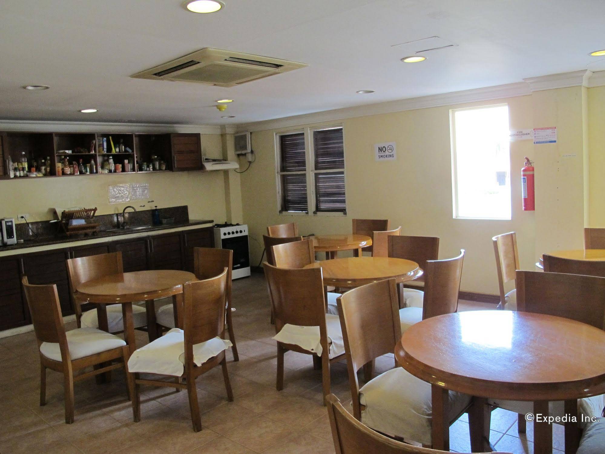 Casablanca Gardens Apartments