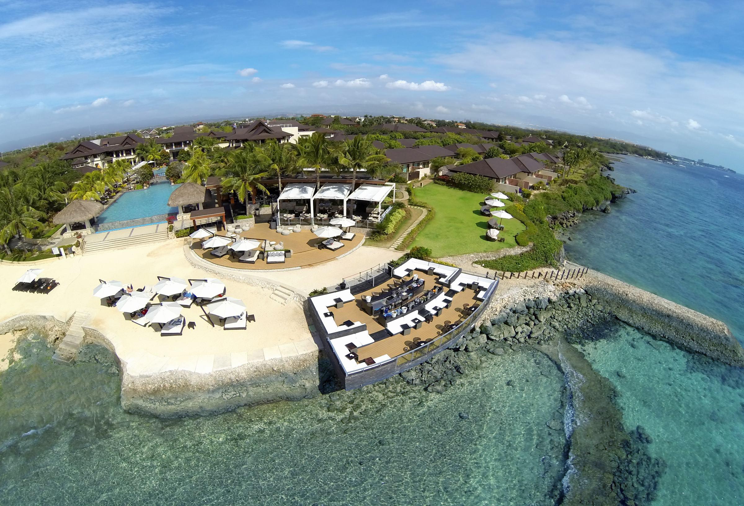 Crimson Resort & Spa Mactan, Cebu
