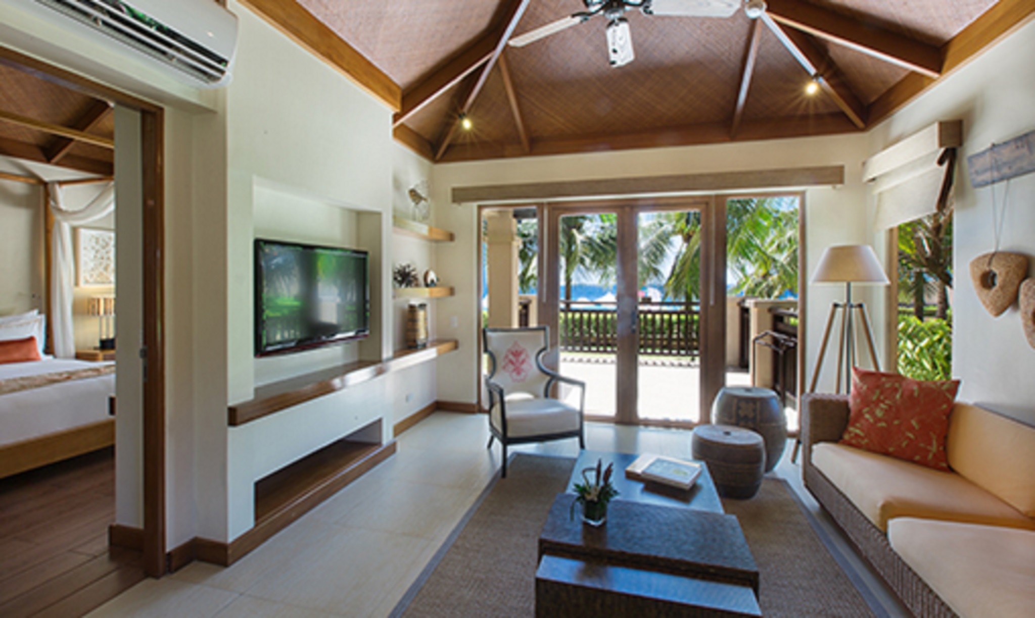 Crimson Resort & Spa Mactan, Cebu