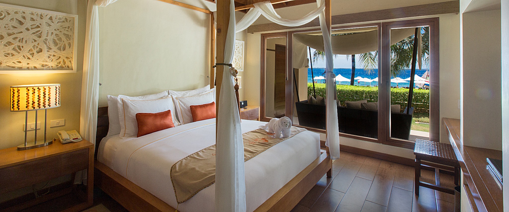 Crimson Resort & Spa Mactan, Cebu