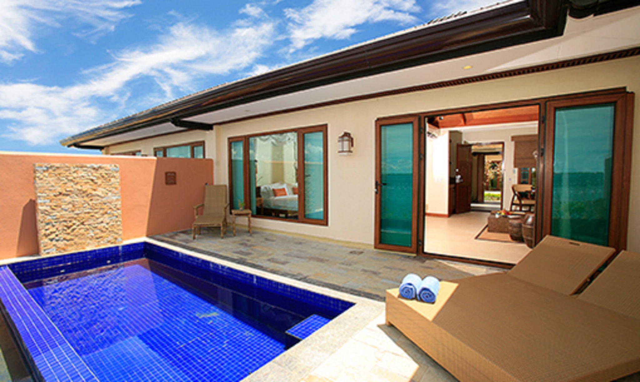 Crimson Resort & Spa Mactan, Cebu