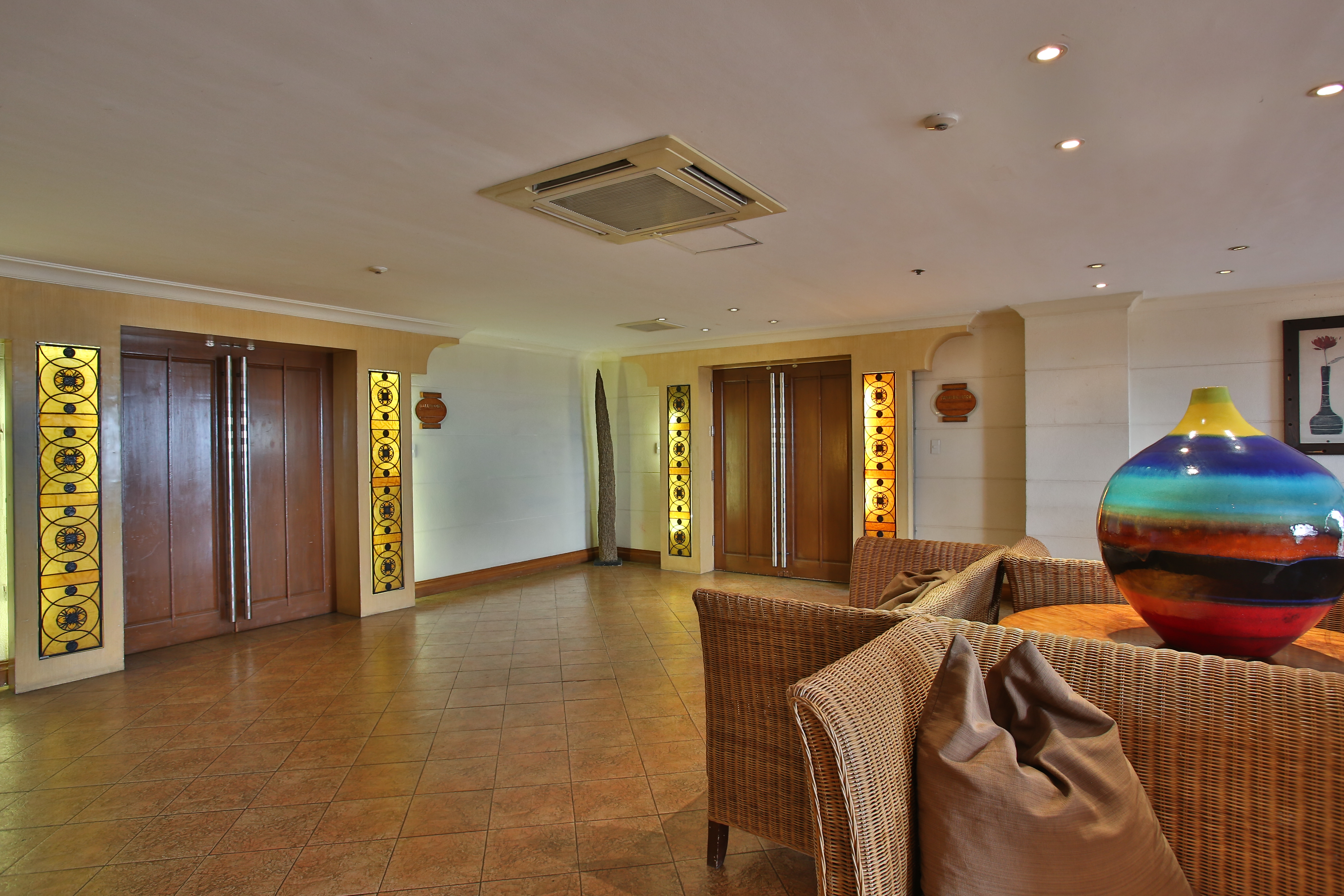 Crown Regency Suites & Residences Mactan