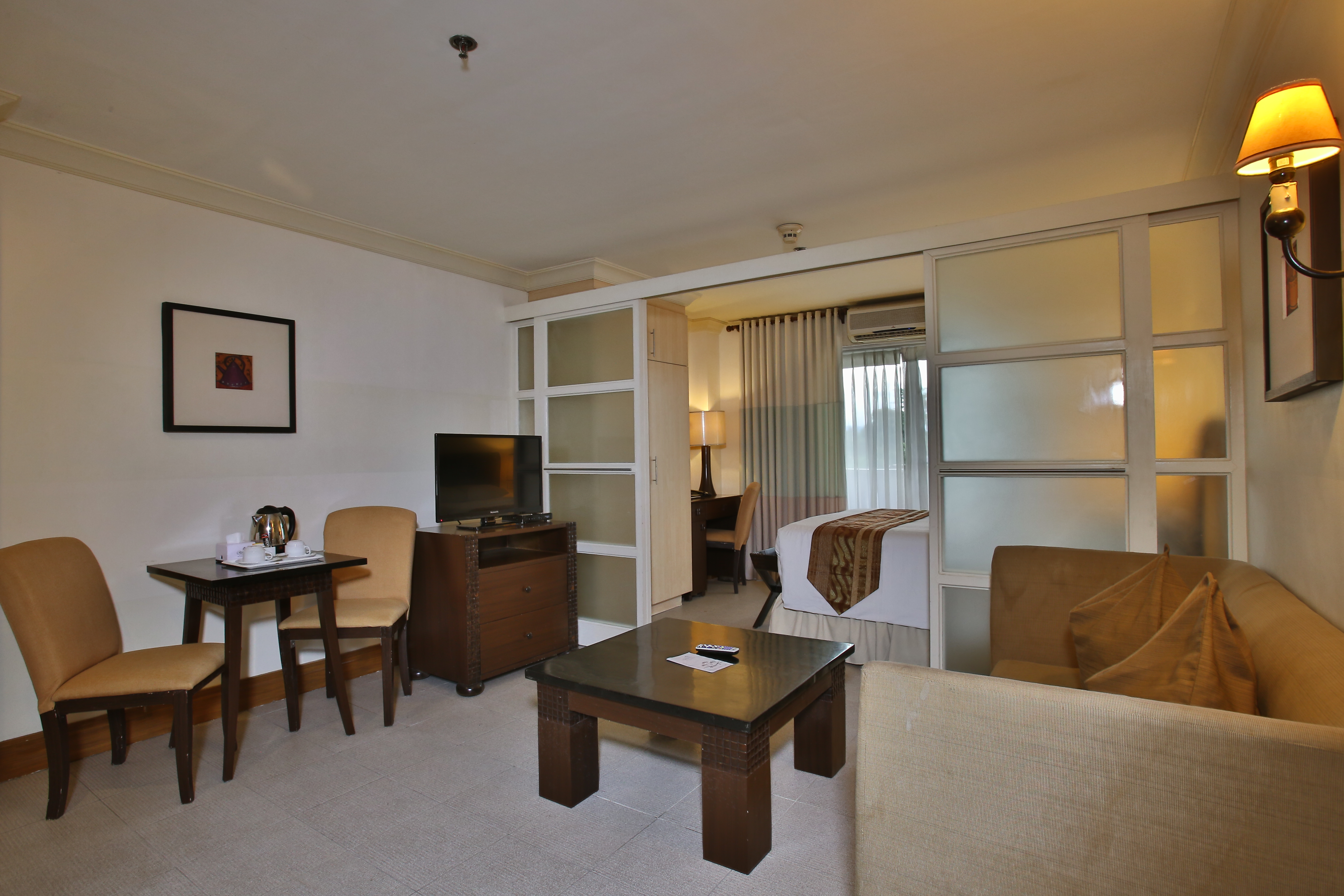 Crown Regency Suites & Residences Mactan