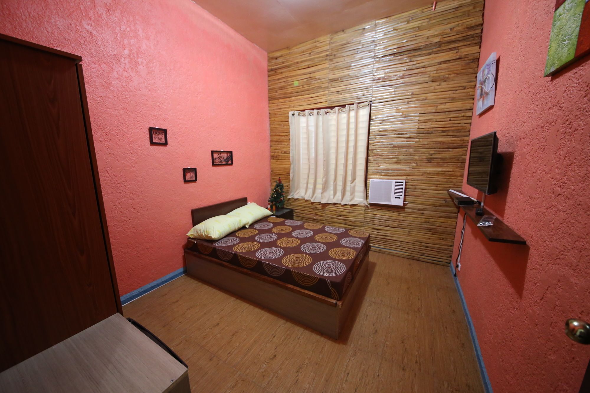 Dee GuestHouse