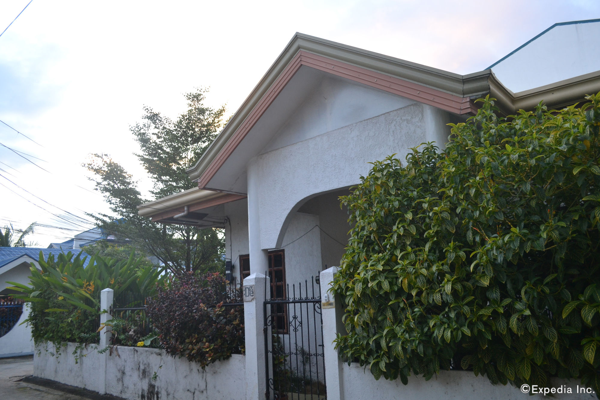 Dee GuestHouse