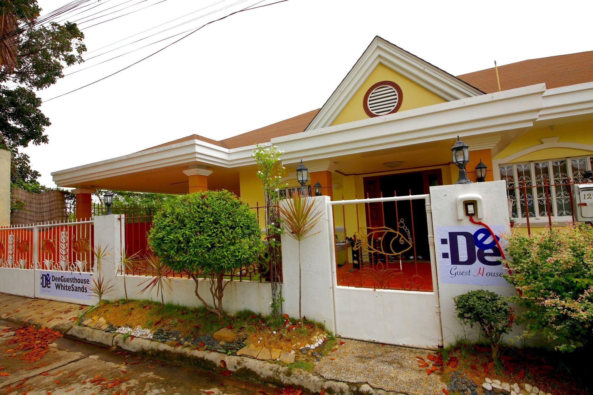 Dee Guesthouse White Sands