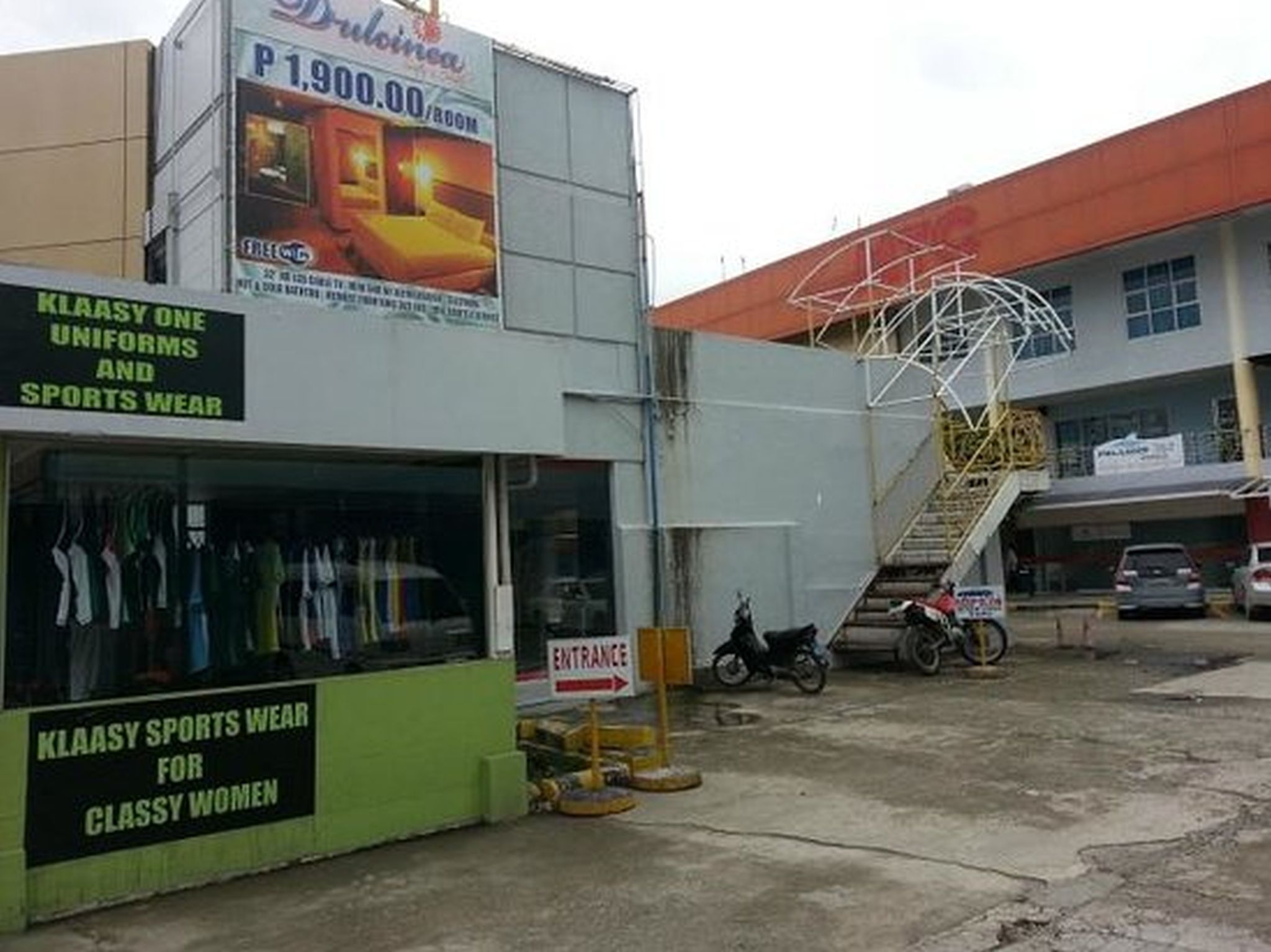 Dulcinea Hotel & Suites