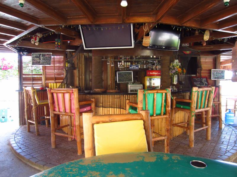 Hollywood Suites