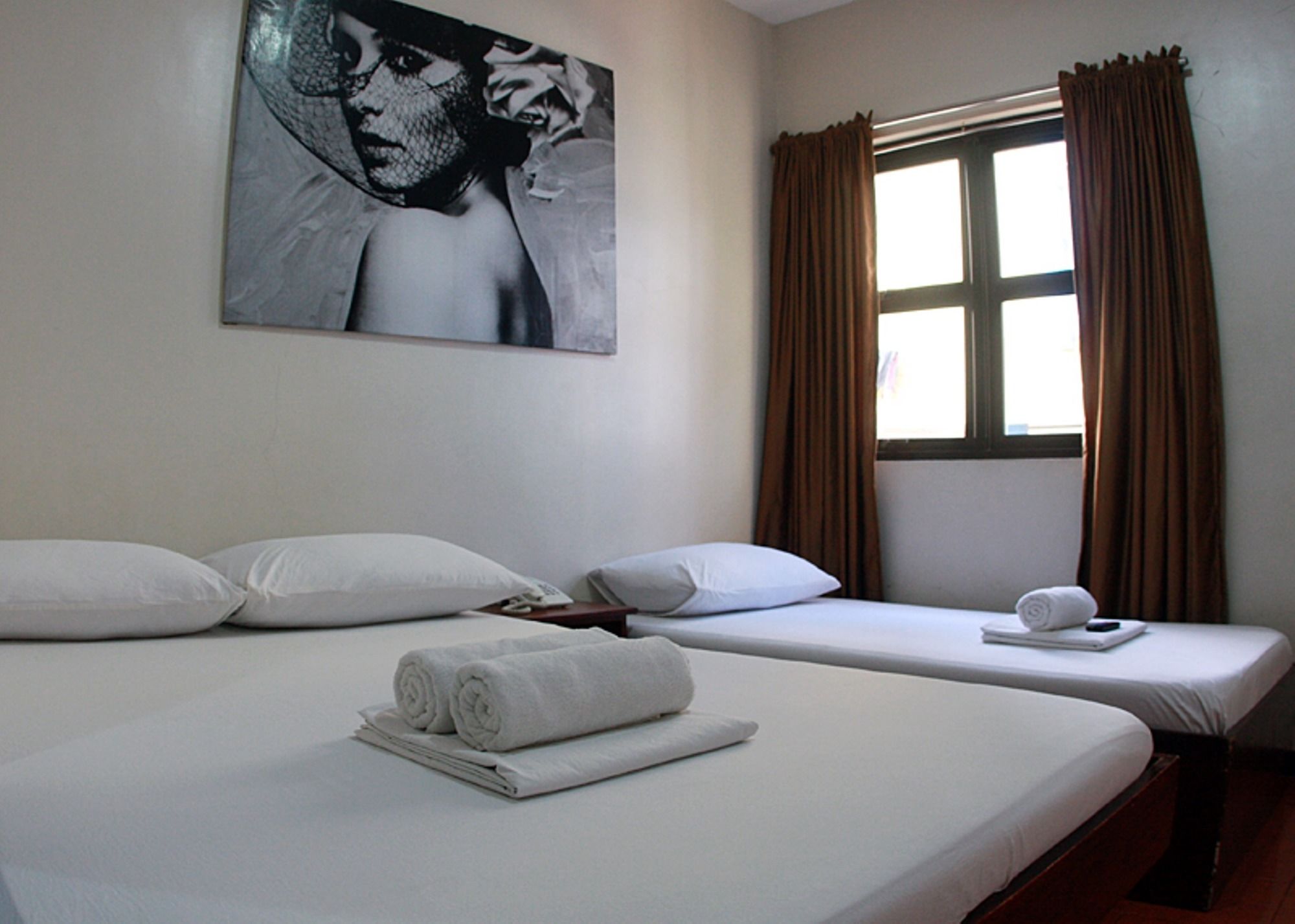 Hotel California by OYO Rooms