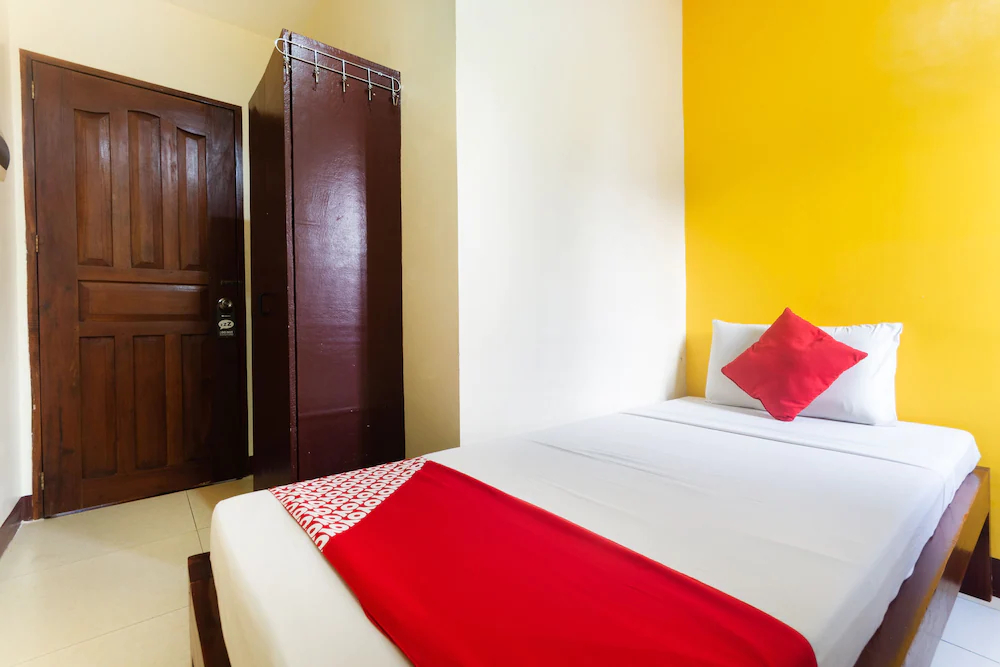 Jcad Hotel by OYO Rooms
