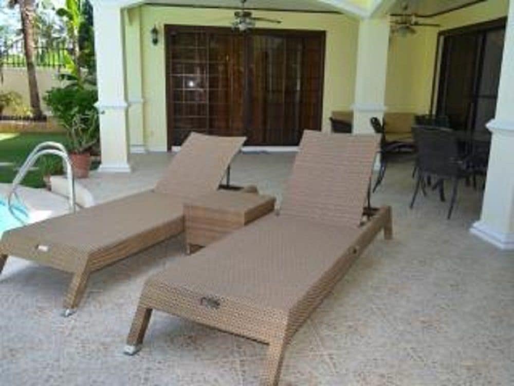 Kim Beatriz Compound