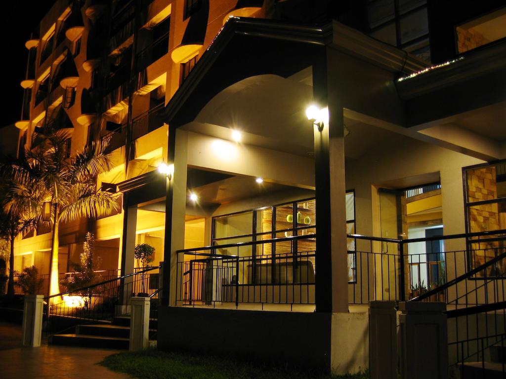 Lancaster Cebu