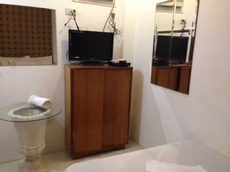 Lux Apartelle